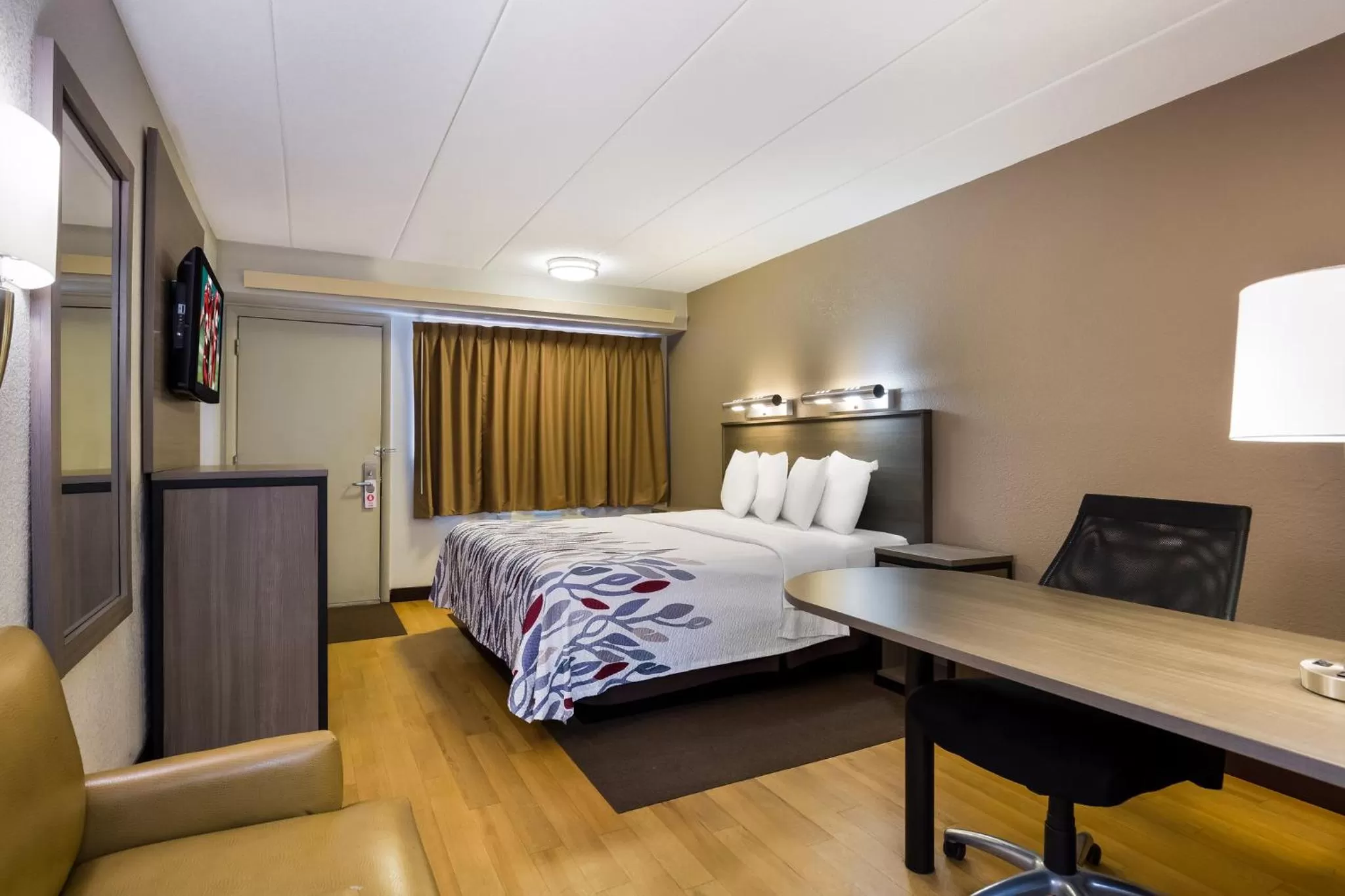 Bedroom, Bed in Red Roof Inn Wilkes-Barre Arena