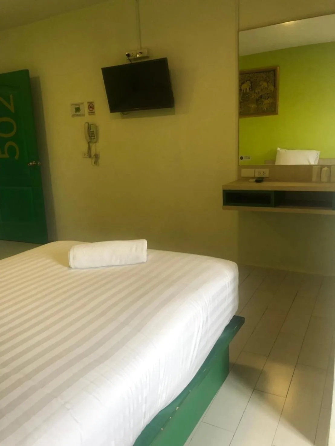 TV and multimedia, Bed in The Seven Luck