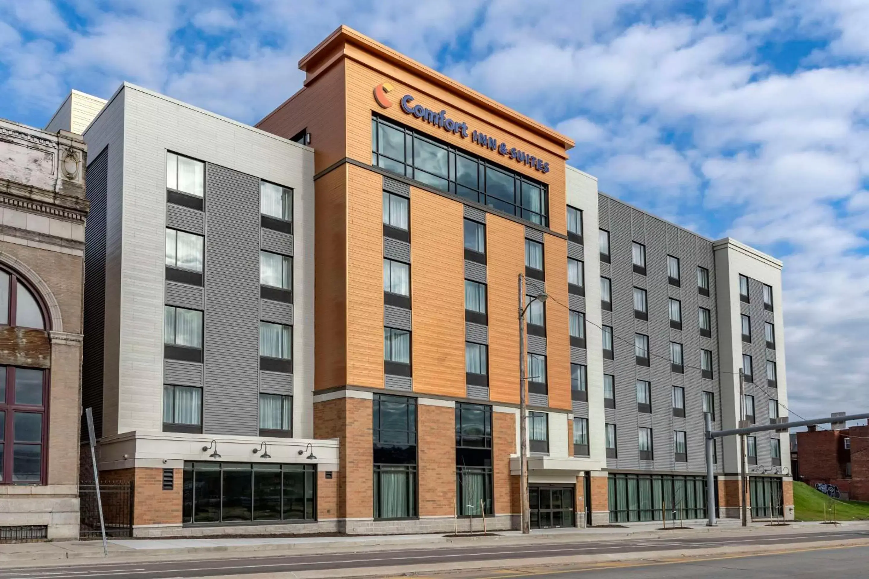 Comfort Inn & Suites Pittsburgh-Northshore Comfort Inn & Suites Pittsburgh-Northshore