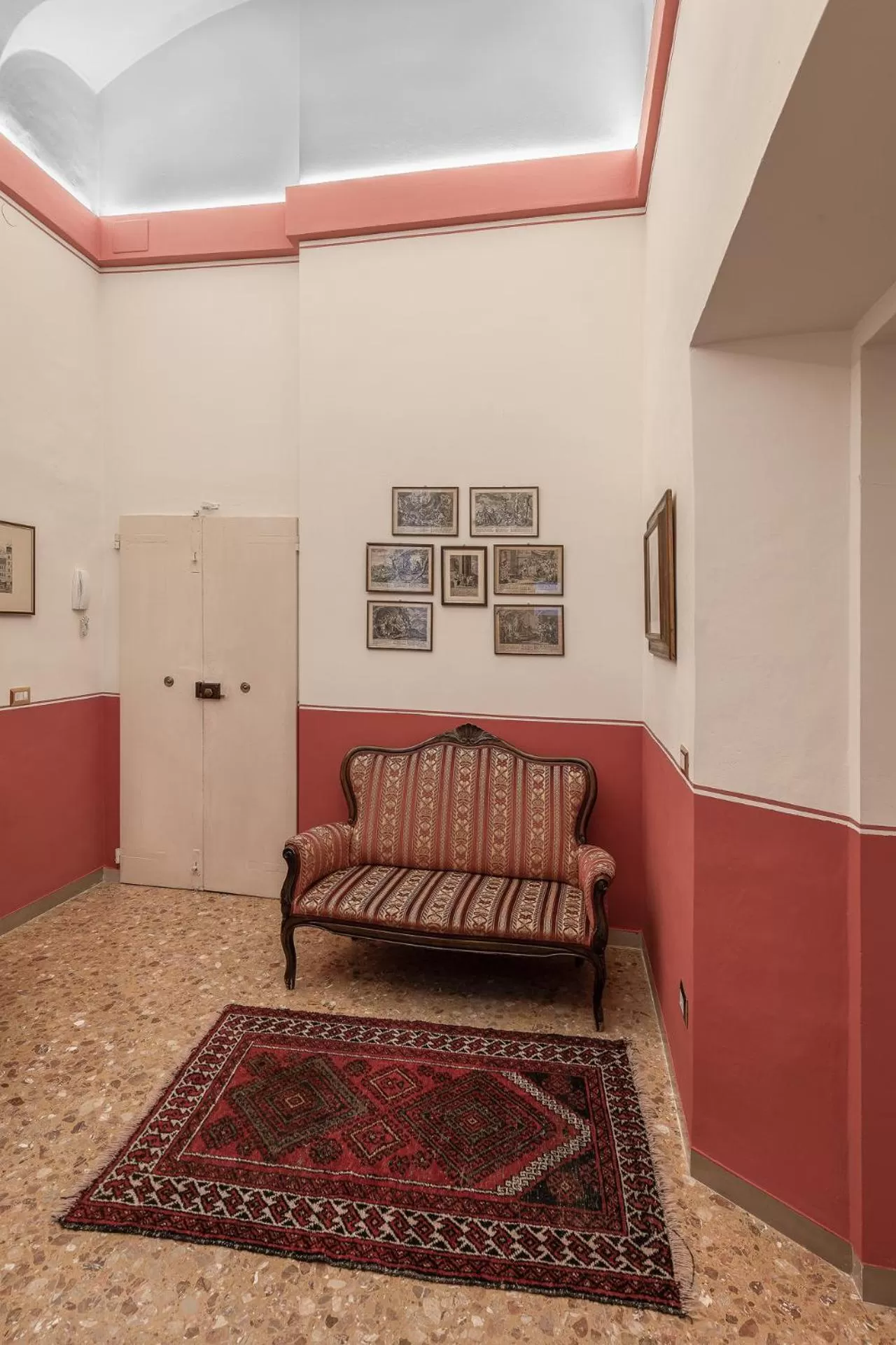 Seating area in Palazzo Rotati