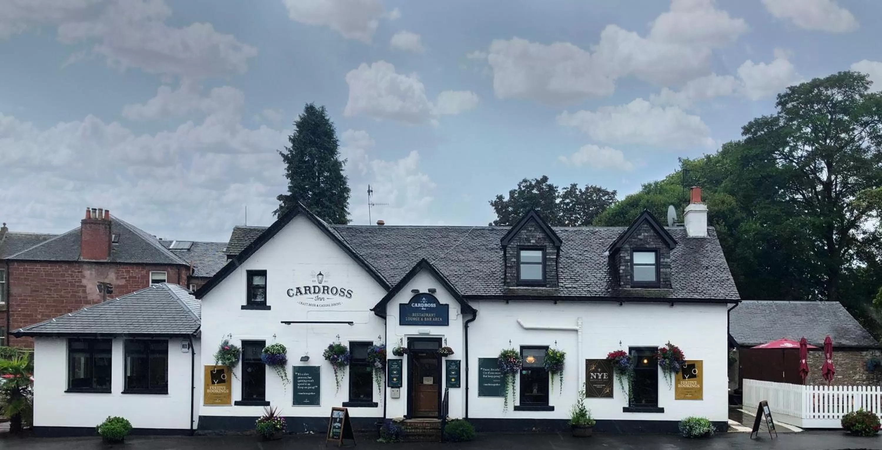 Property building in Cardross Inn