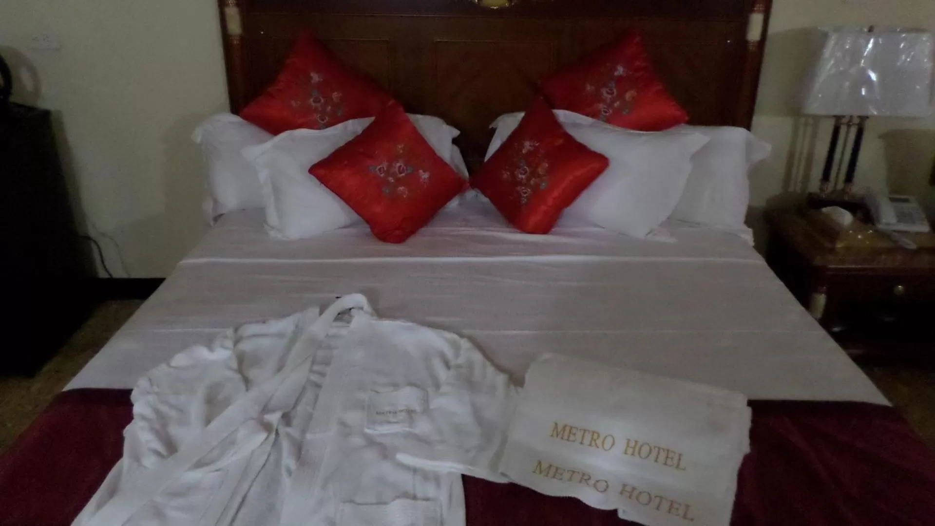 Bed in Metro Hotel Couva