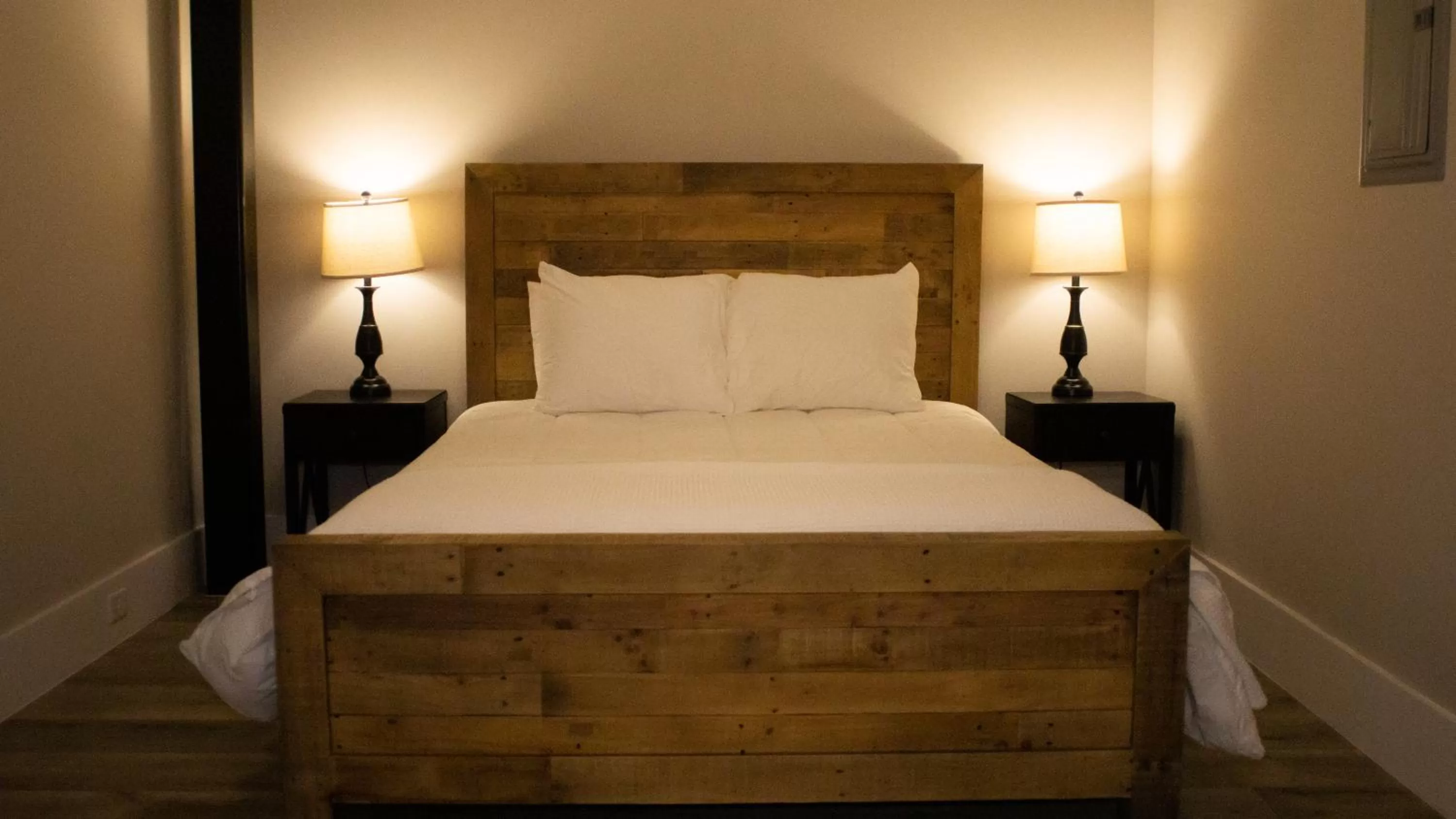 Photo of the whole room, Bed in Central Hotel, Ascend Hotel Collection