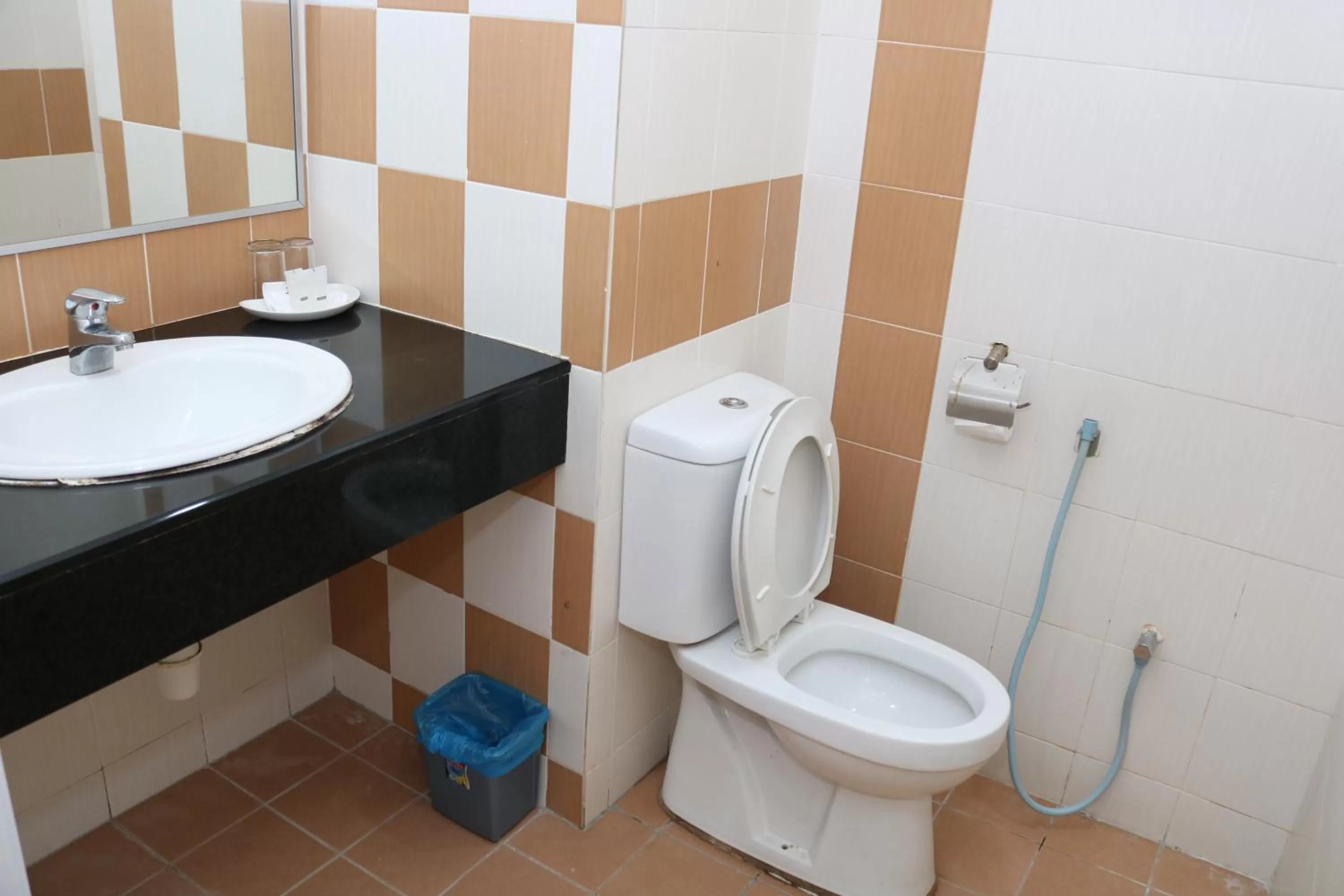 Shower in The Jerai Hotel Sungai Petani