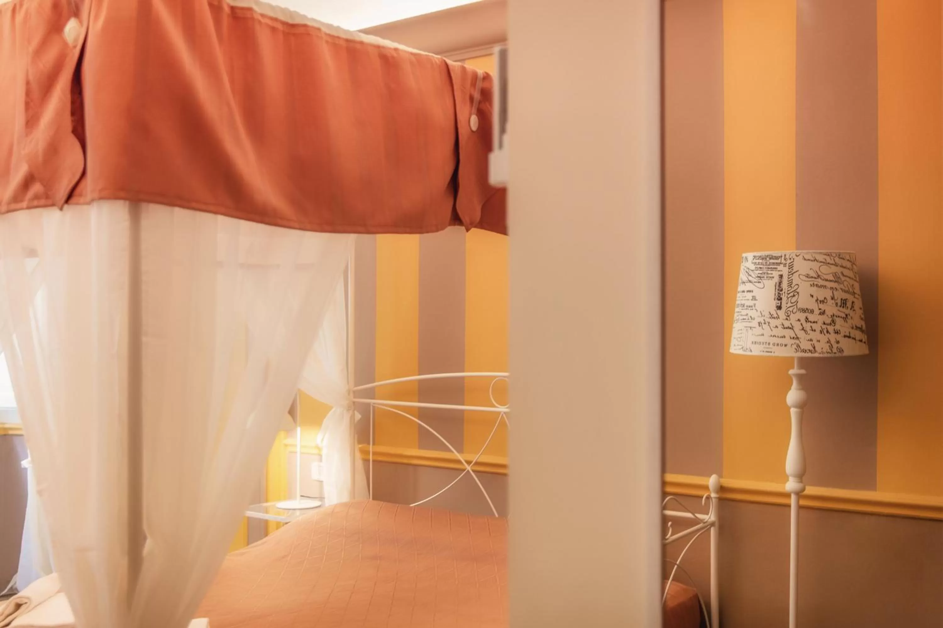 Photo of the whole room, Bed in Ghibellino B&B