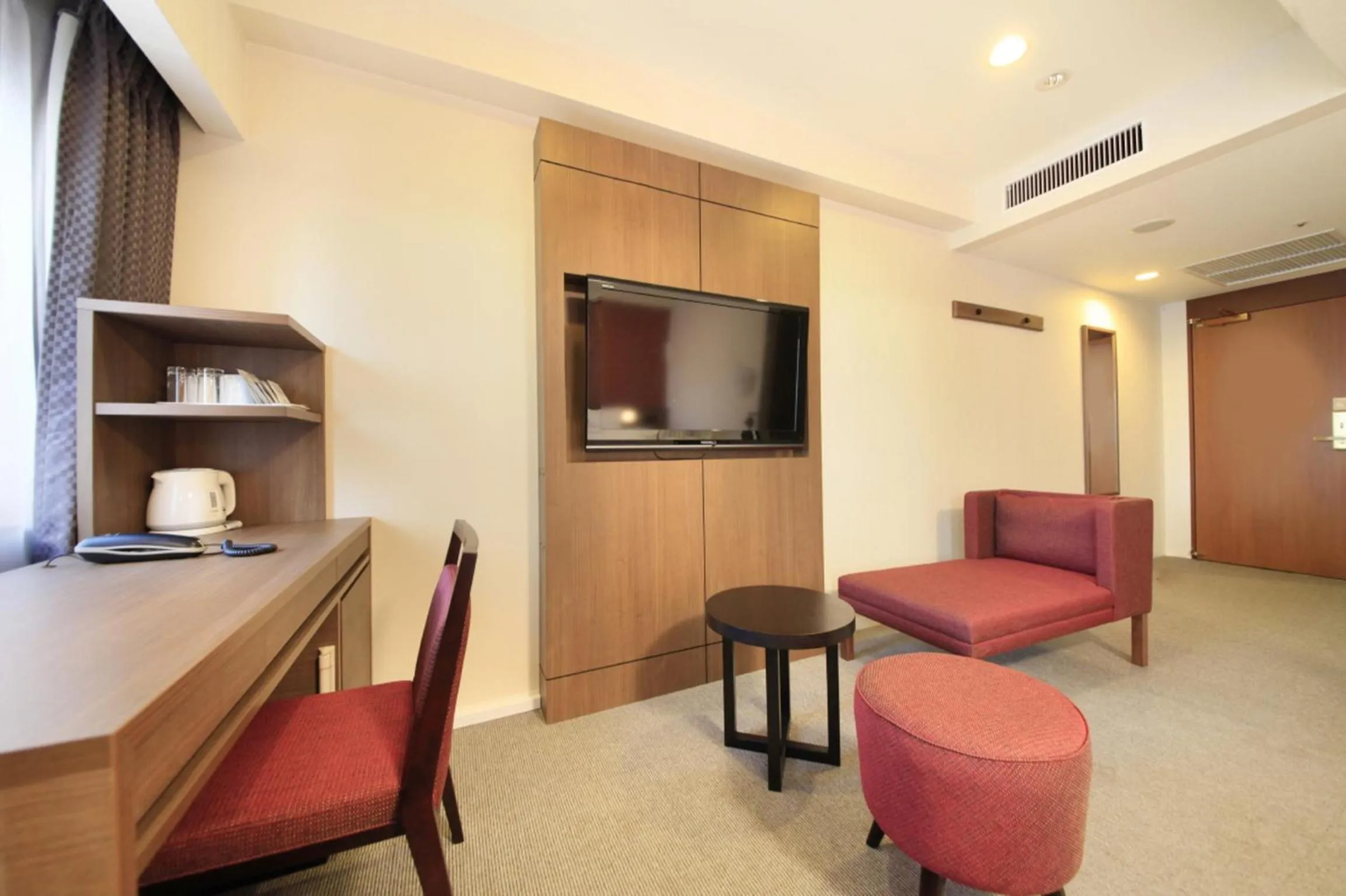 Hollywood Twin Room - Smoking in Richmond Hotel Kagoshima Kinseicho