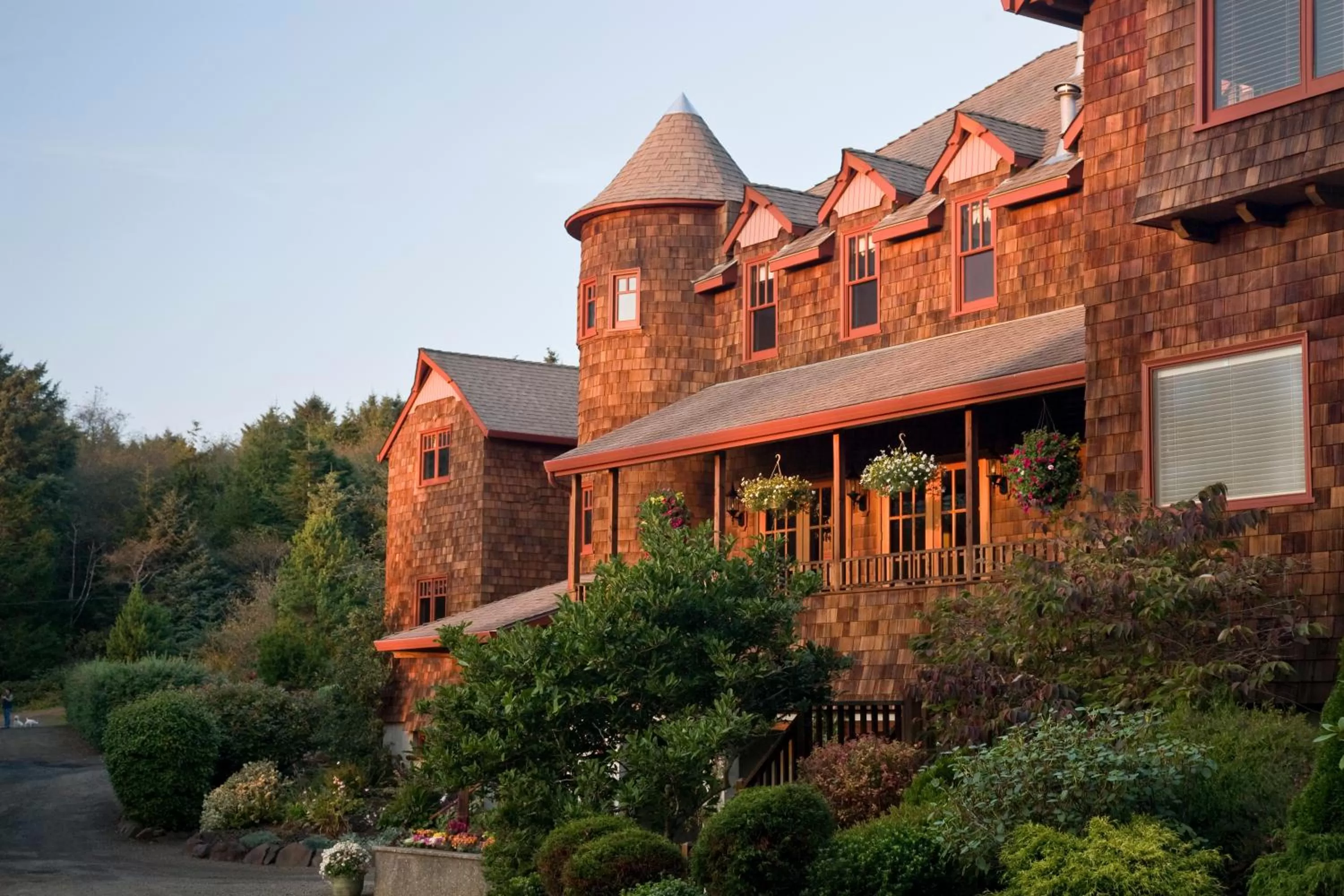 Property building in Arch Cape Inn and Retreat