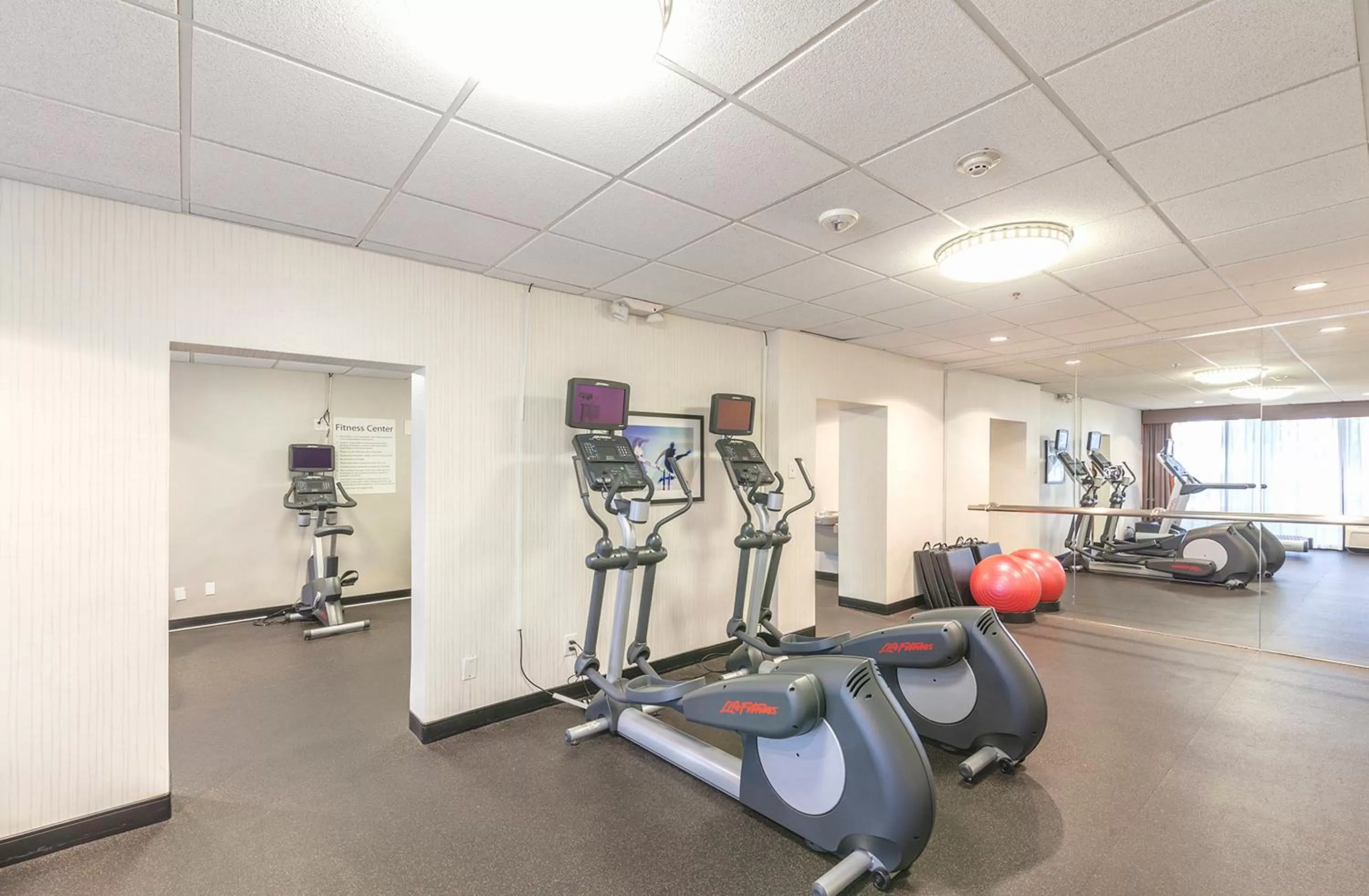 Fitness centre/facilities in Holiday Inn Austin Midtown by IHG