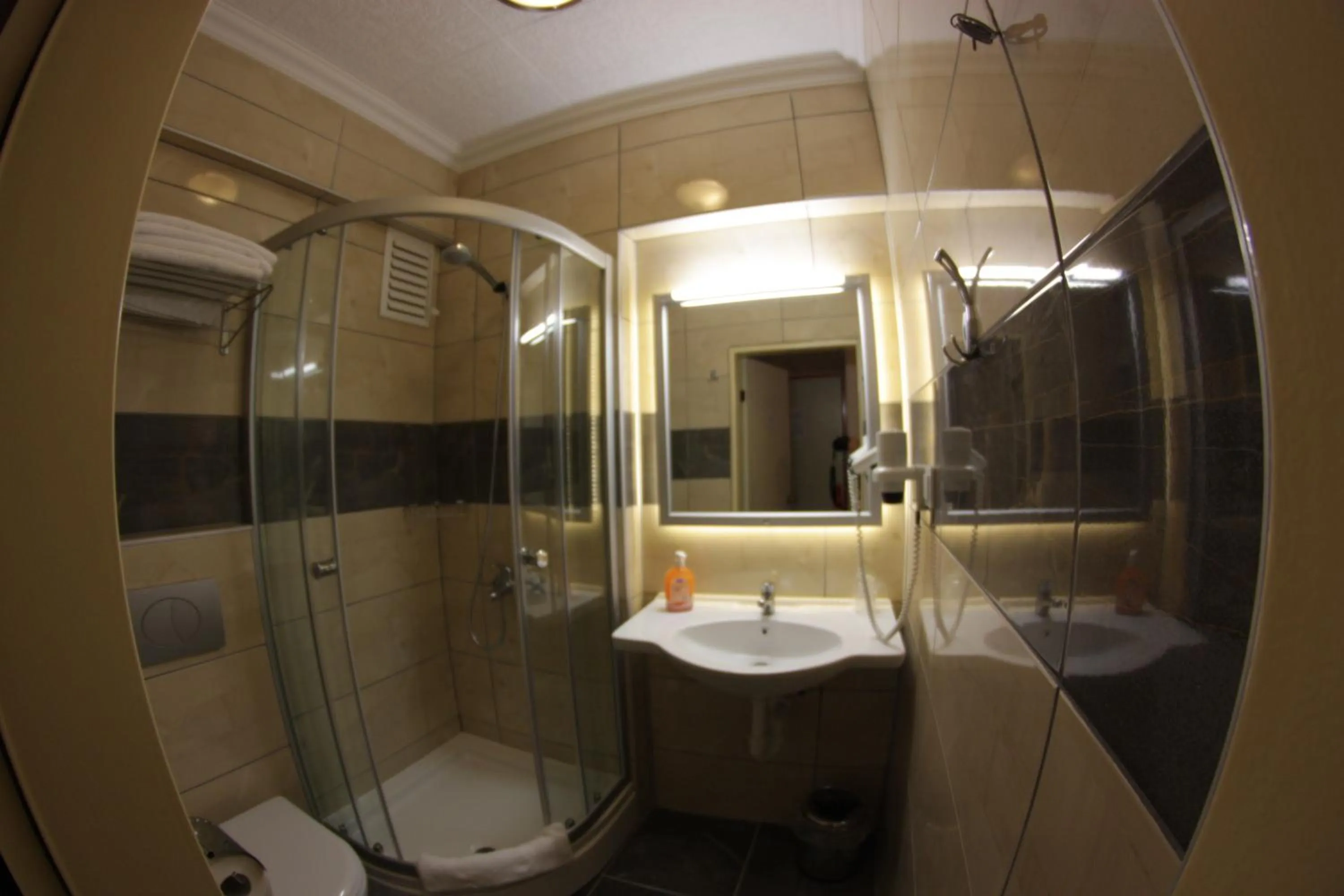Bathroom in Hotel Billurcu