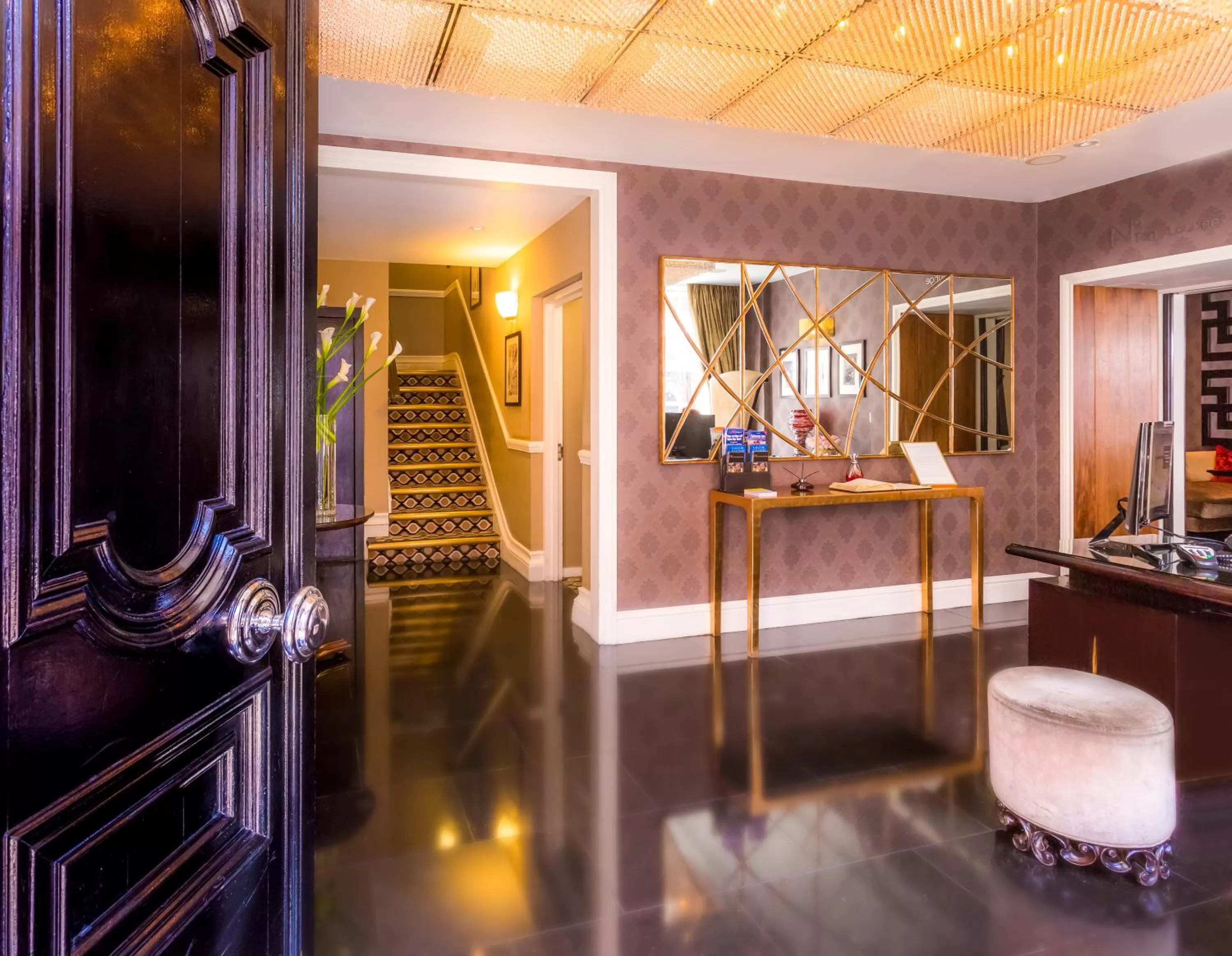 Lobby or reception in Ten Manchester Street Hotel