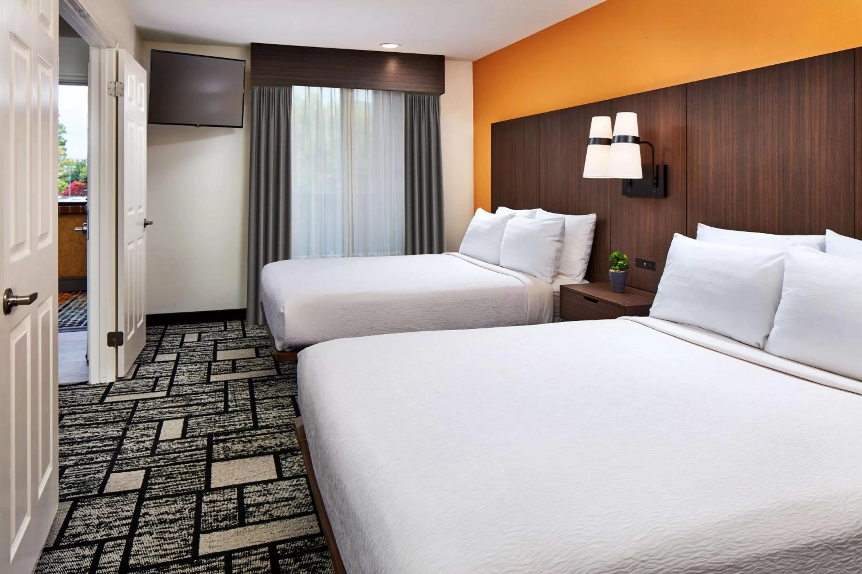 Queen Suite with Two Queen Beds in Best Western Plus Meridian Inn & Suites, Anaheim-Orange