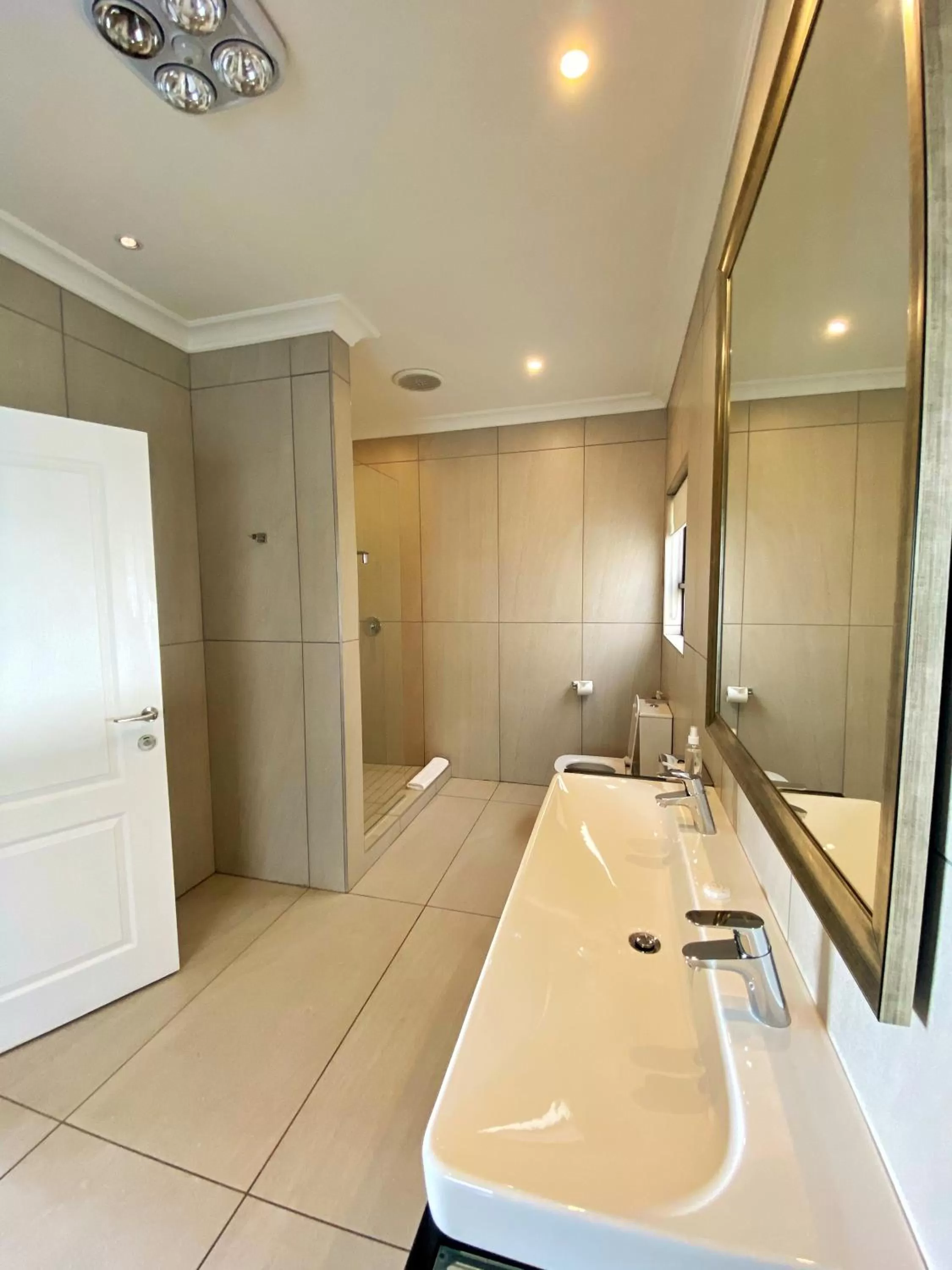 Bathroom in The Northcliff Boutique Hotel