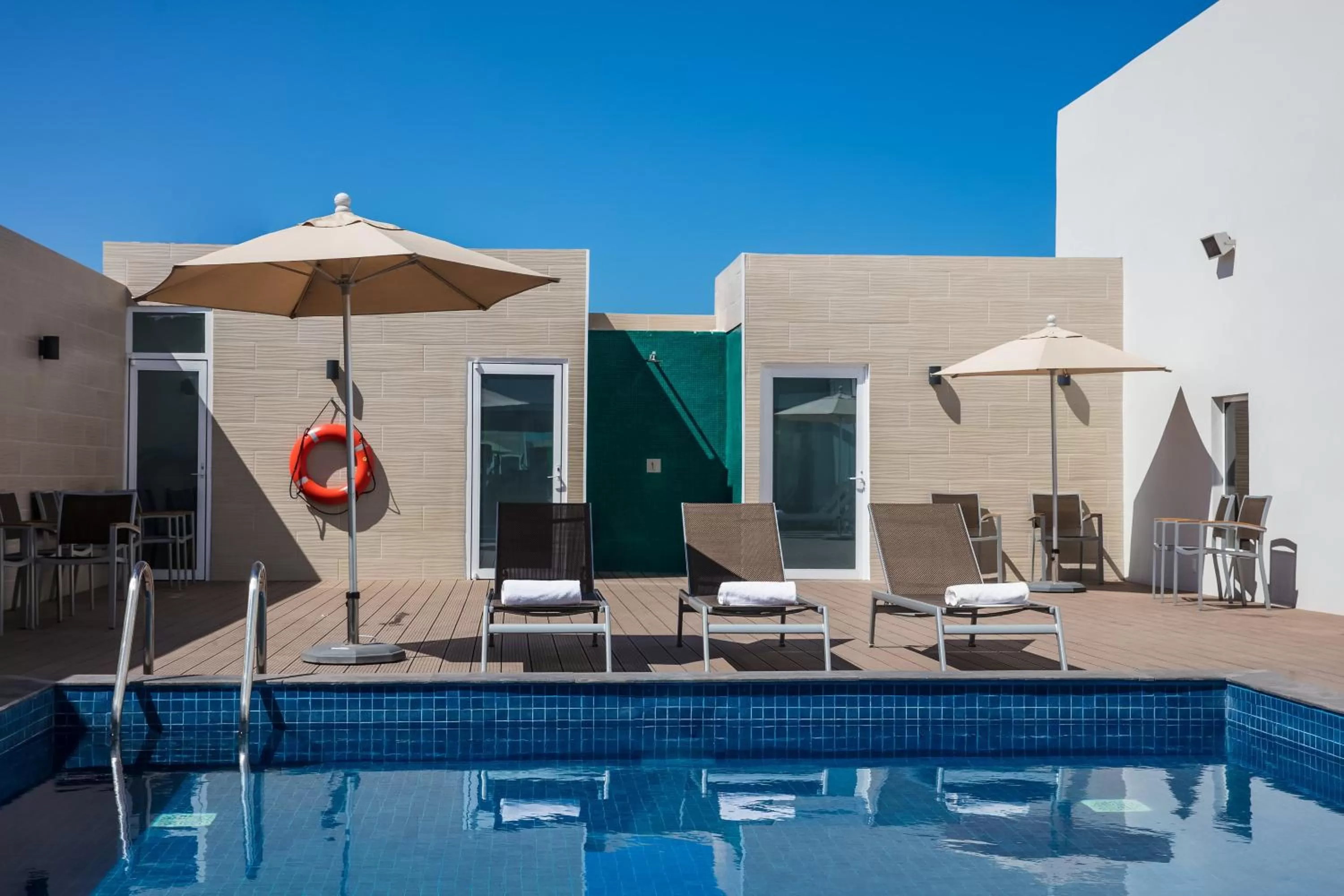 Swimming pool in Fiesta Inn Los Mochis