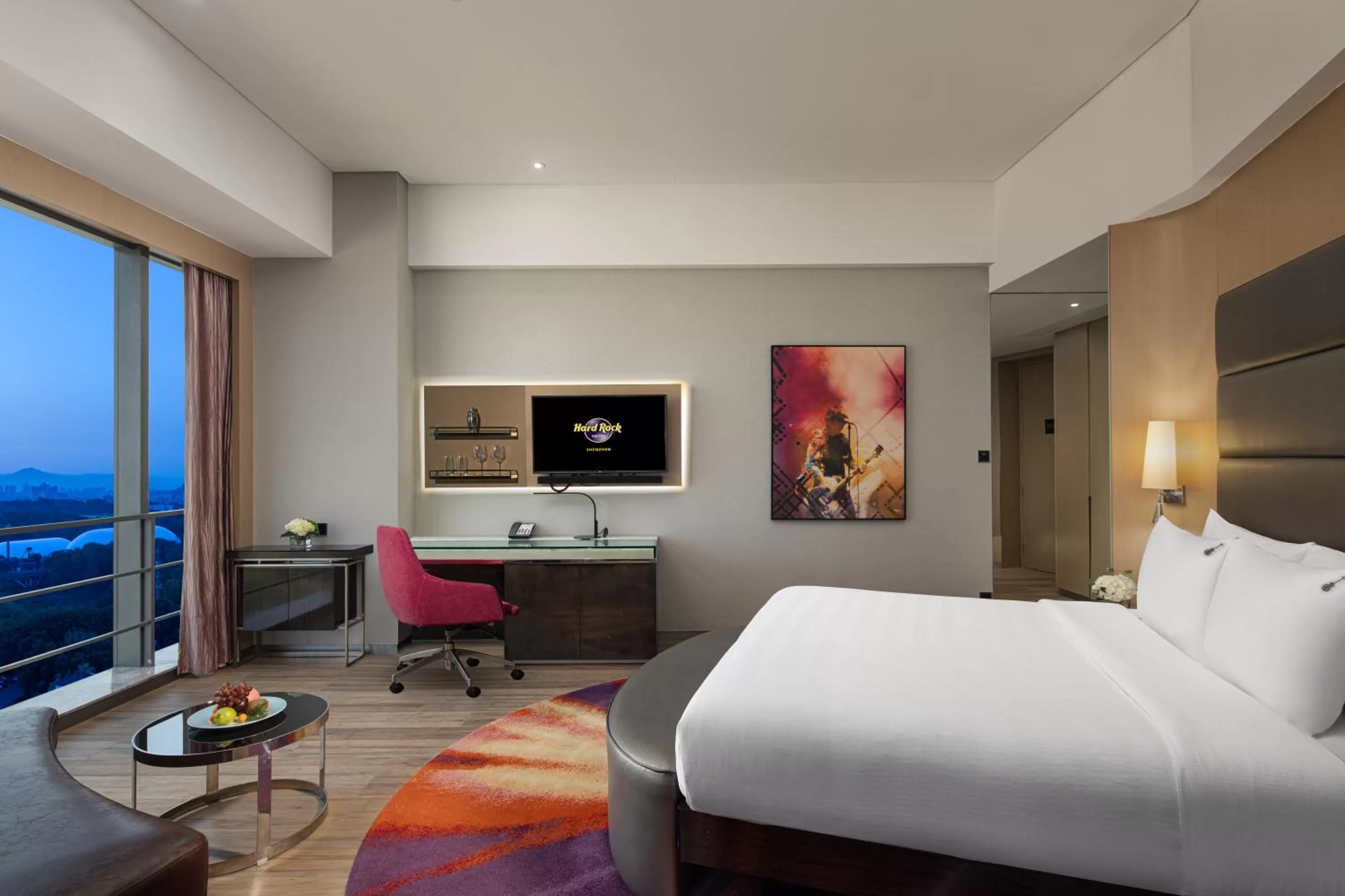 Photo of the whole room, Bed in Hard Rock Hotel Shenzhen