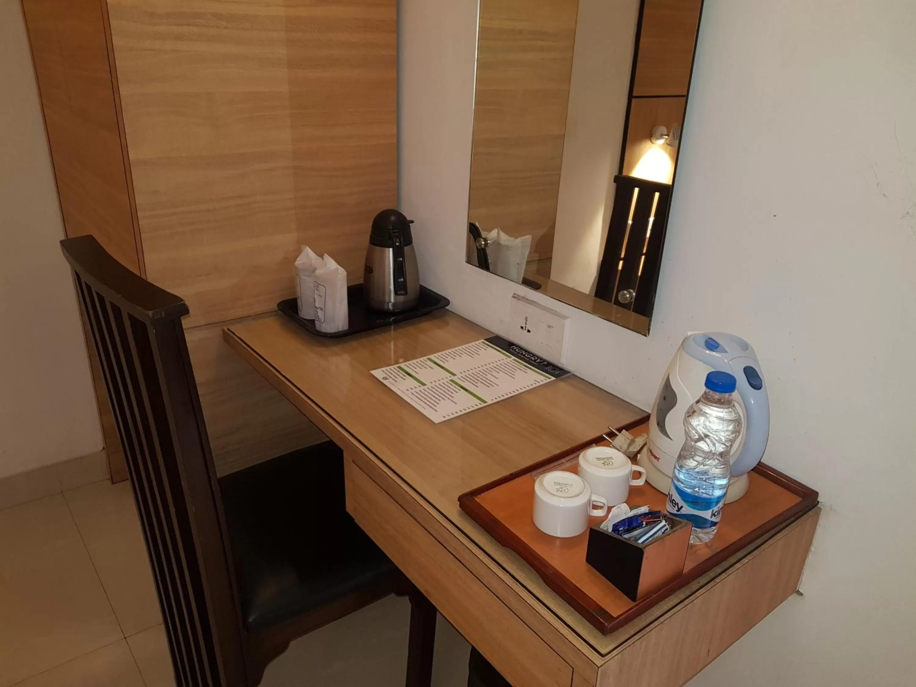 Coffee/tea facilities in Roland Hotel