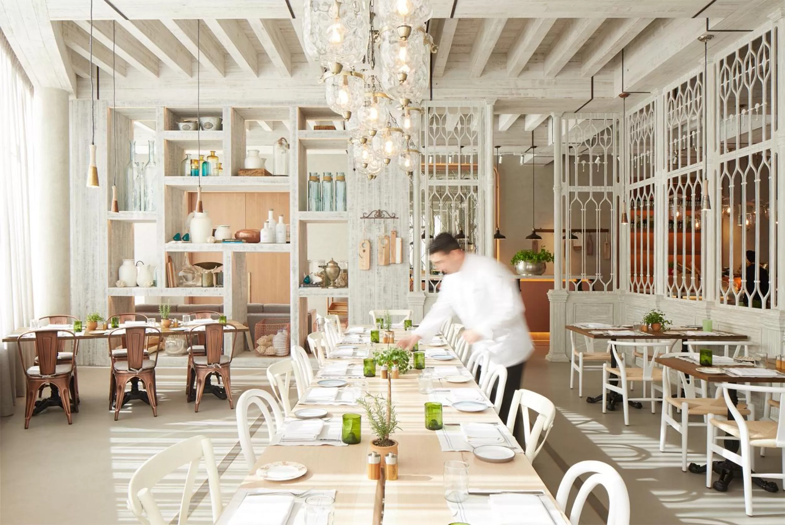 Restaurant/places to eat in Naumi Hotel Dubai - formerly dusitD2 Kenz