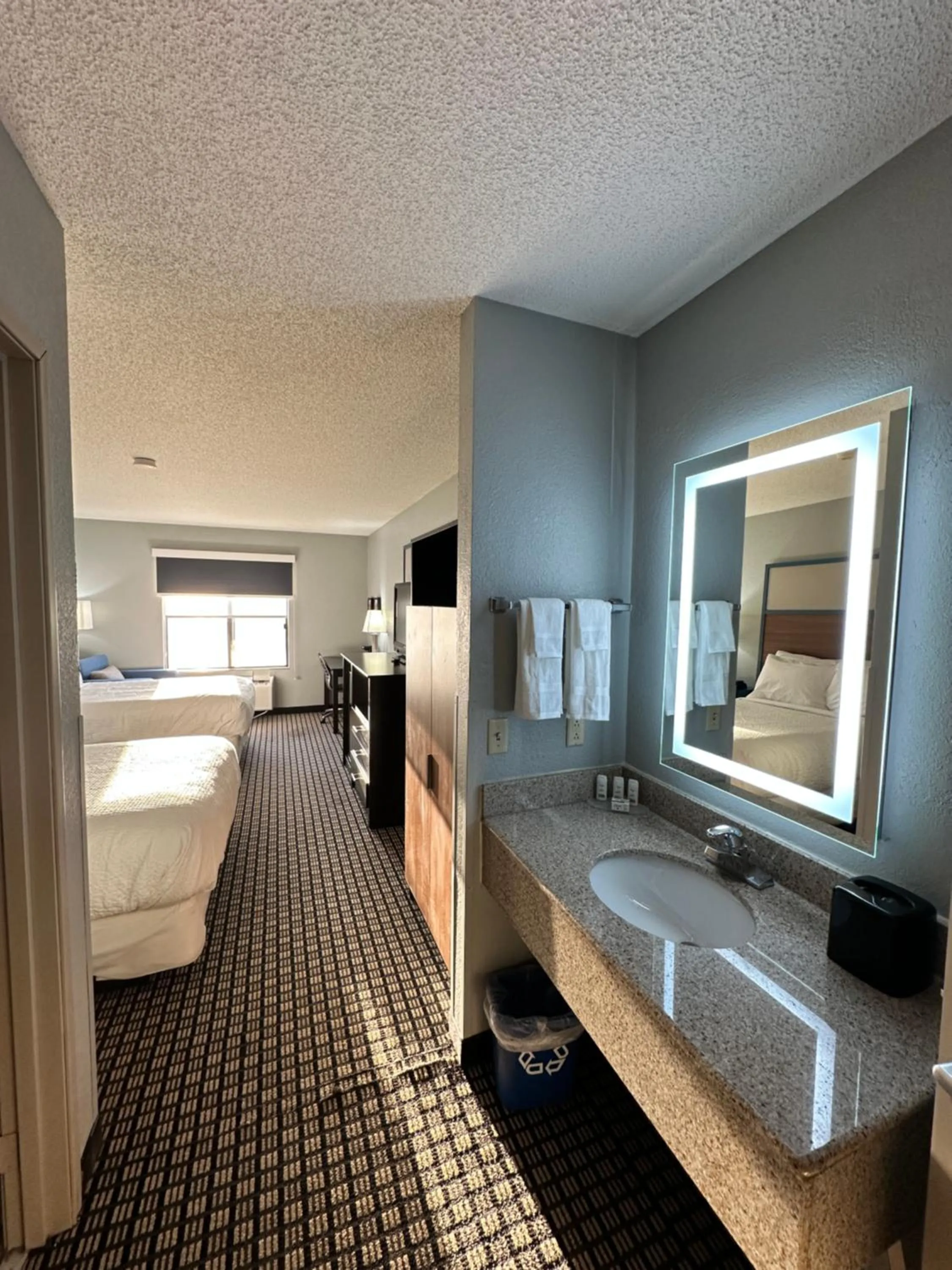 Bed in Quality Inn Reedsburg