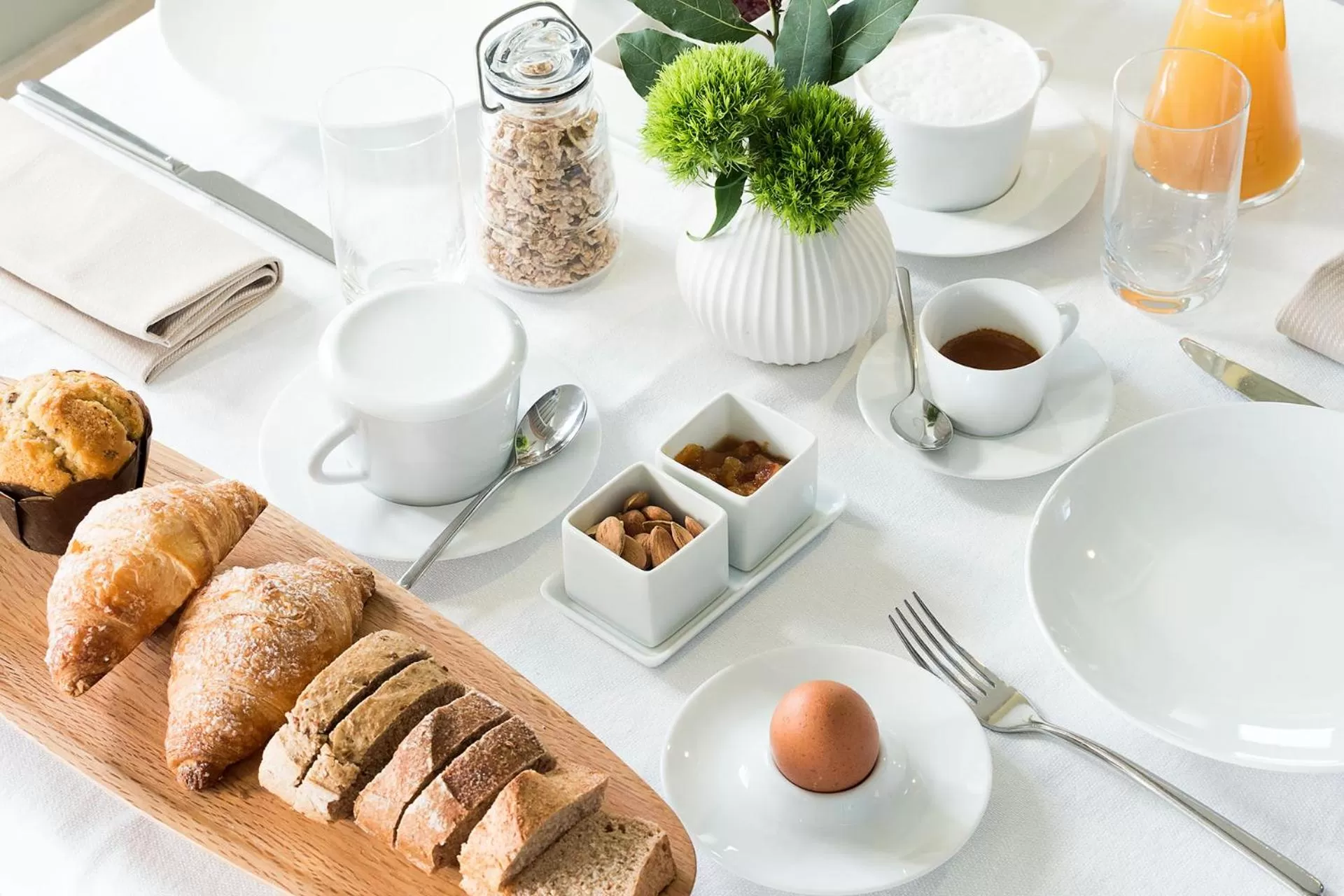 Breakfast in Byssus Suites