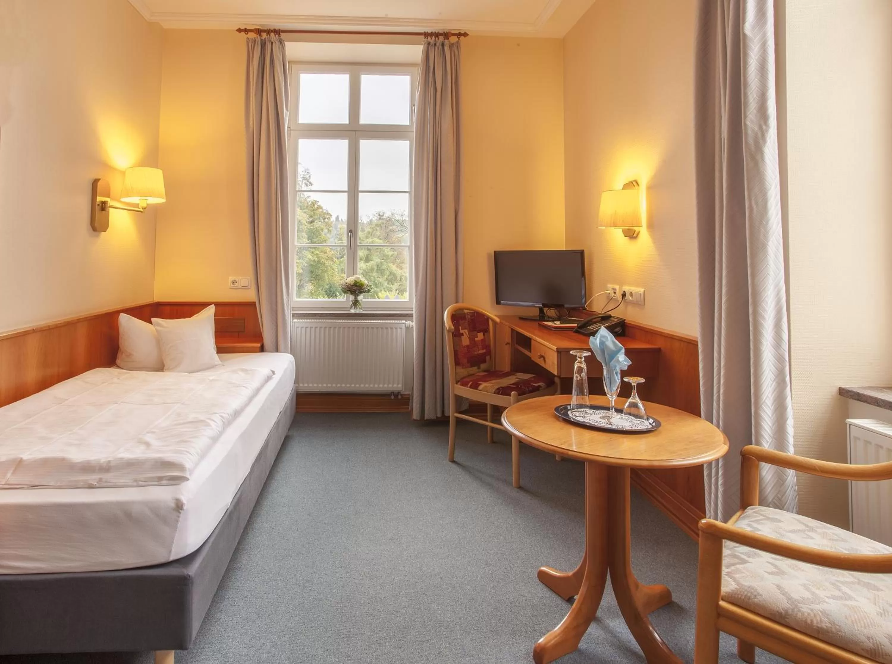 Photo of the whole room in Kurhaushotel Bad Salzhausen
