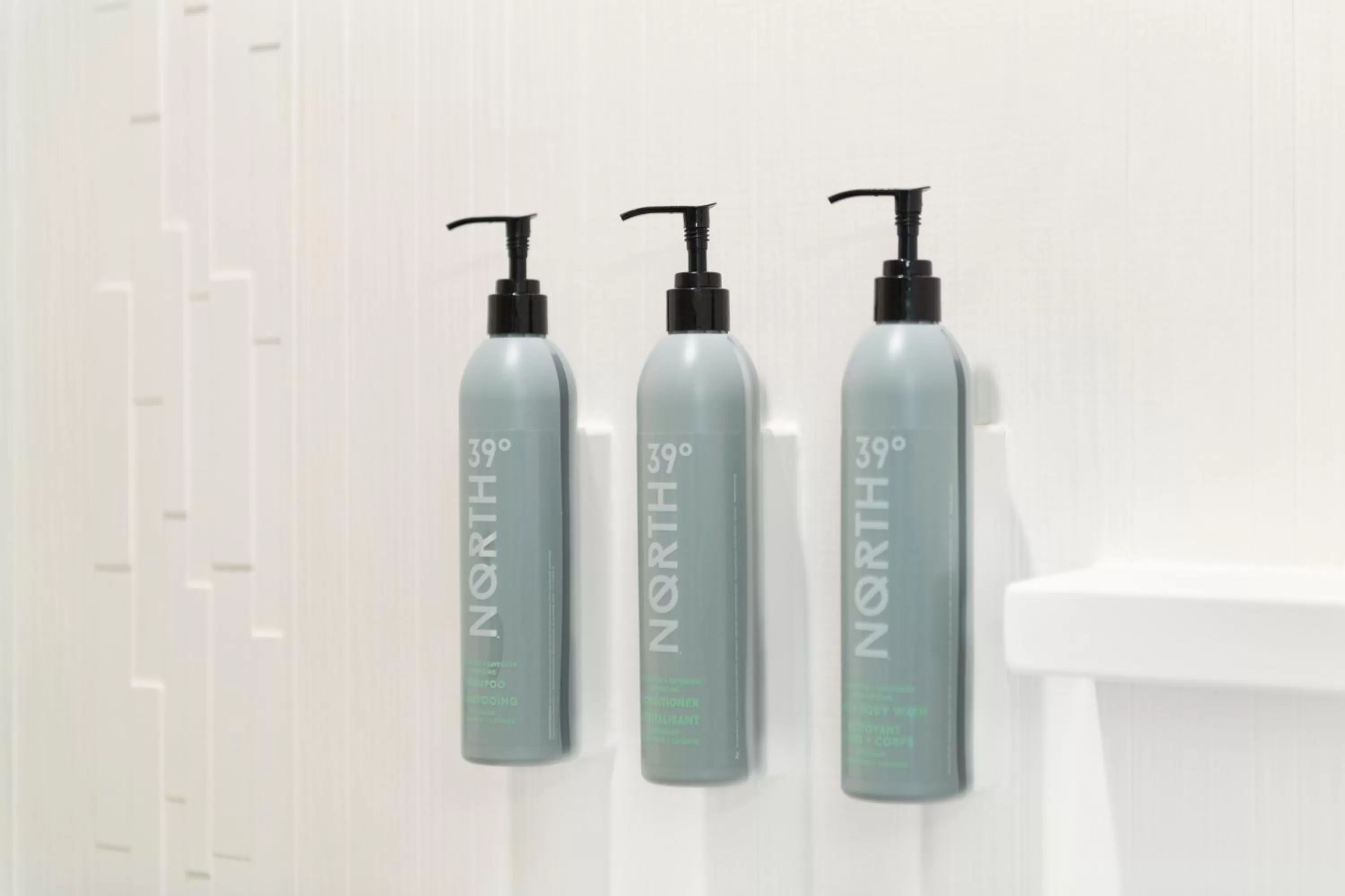 Bathroom in Courtyard by Marriott Atlanta Alpharetta/Avalon Area