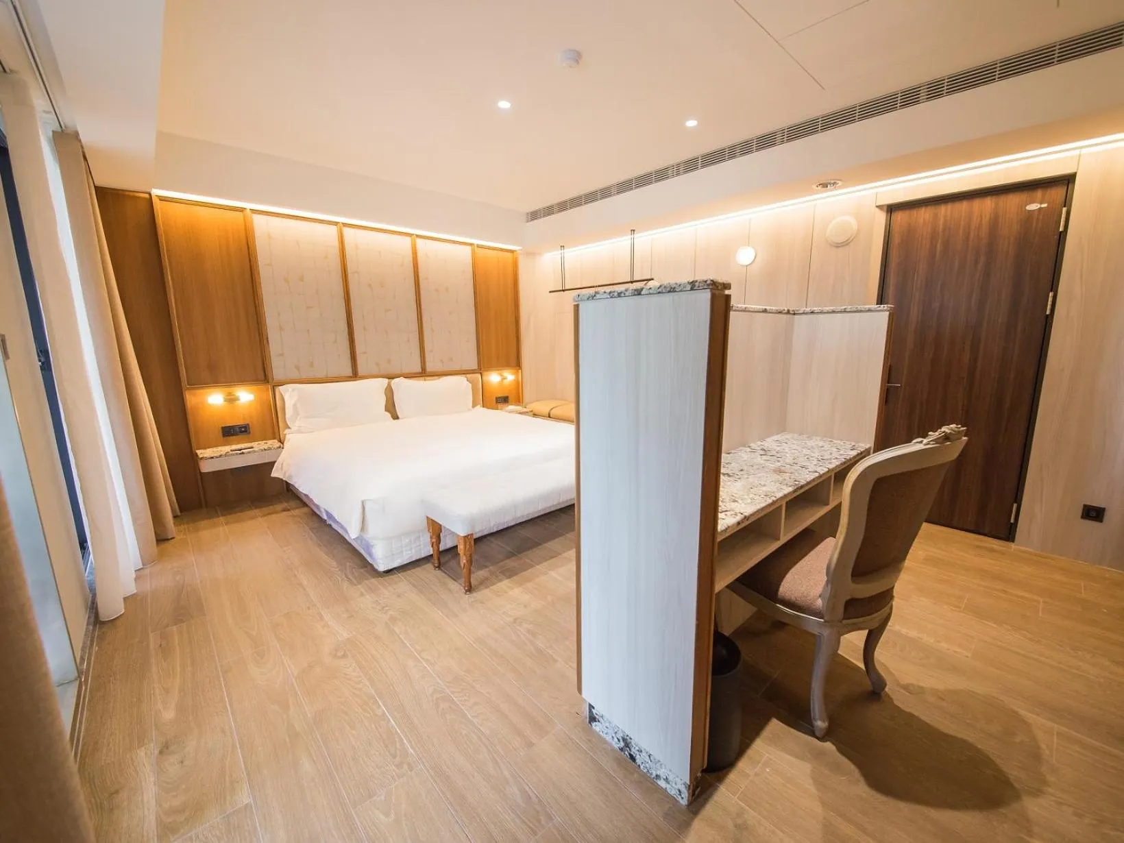 Bed in Hôtel de Ľeau