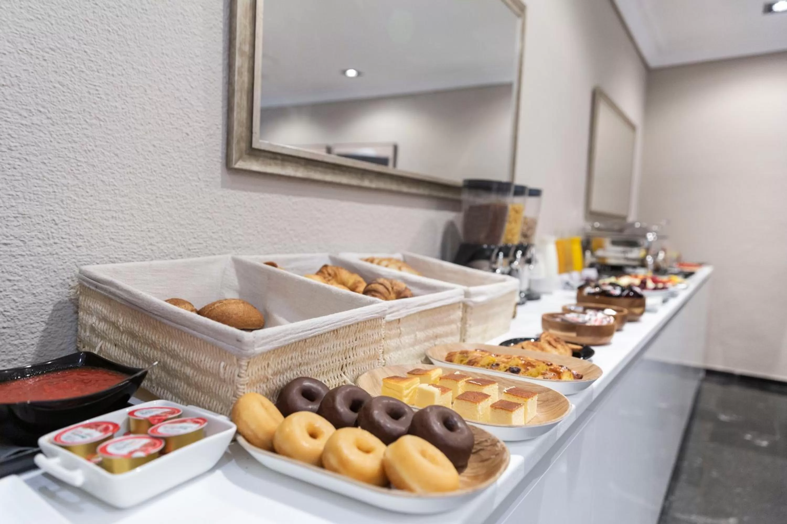 Breakfast in Hotel Serrano