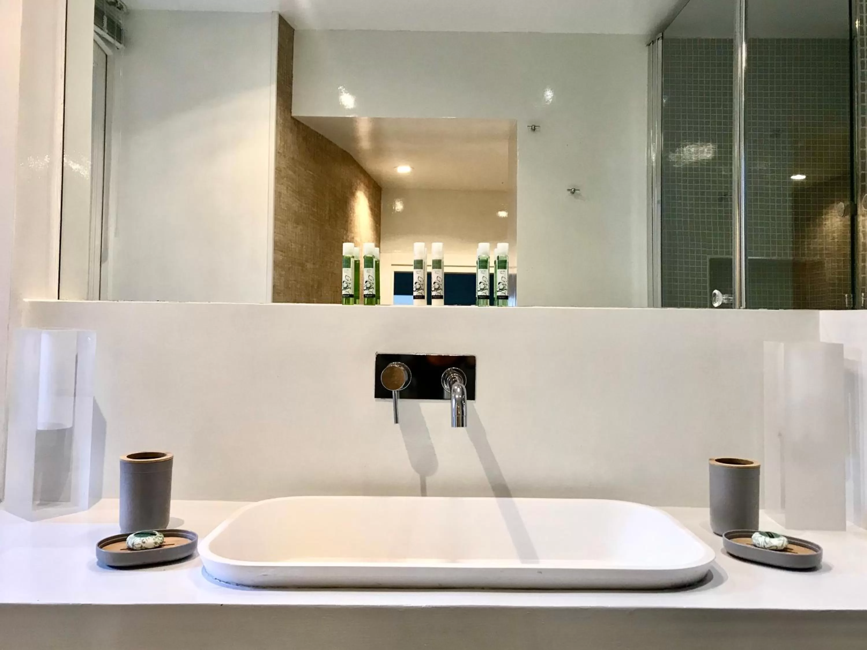 Bathroom in Les Lilas