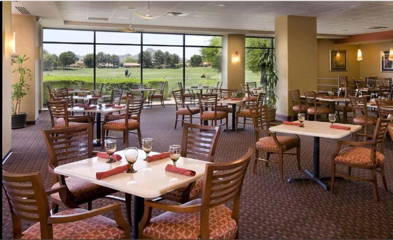 Restaurant/places to eat in Embassy Suites by Hilton Phoenix Scottsdale