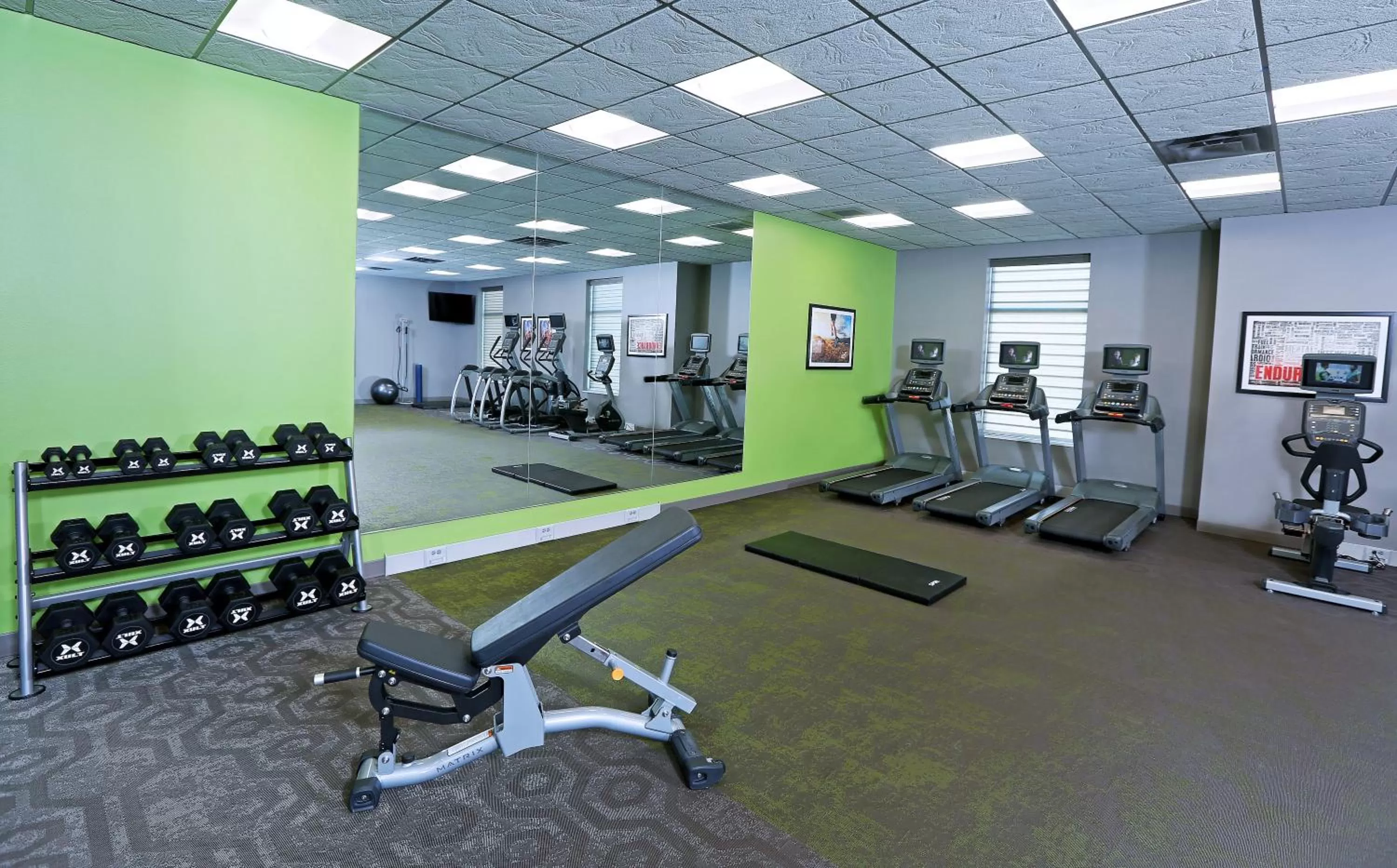 Fitness centre/facilities in Holiday Inn & Suites Sioux Falls - Airport by IHG