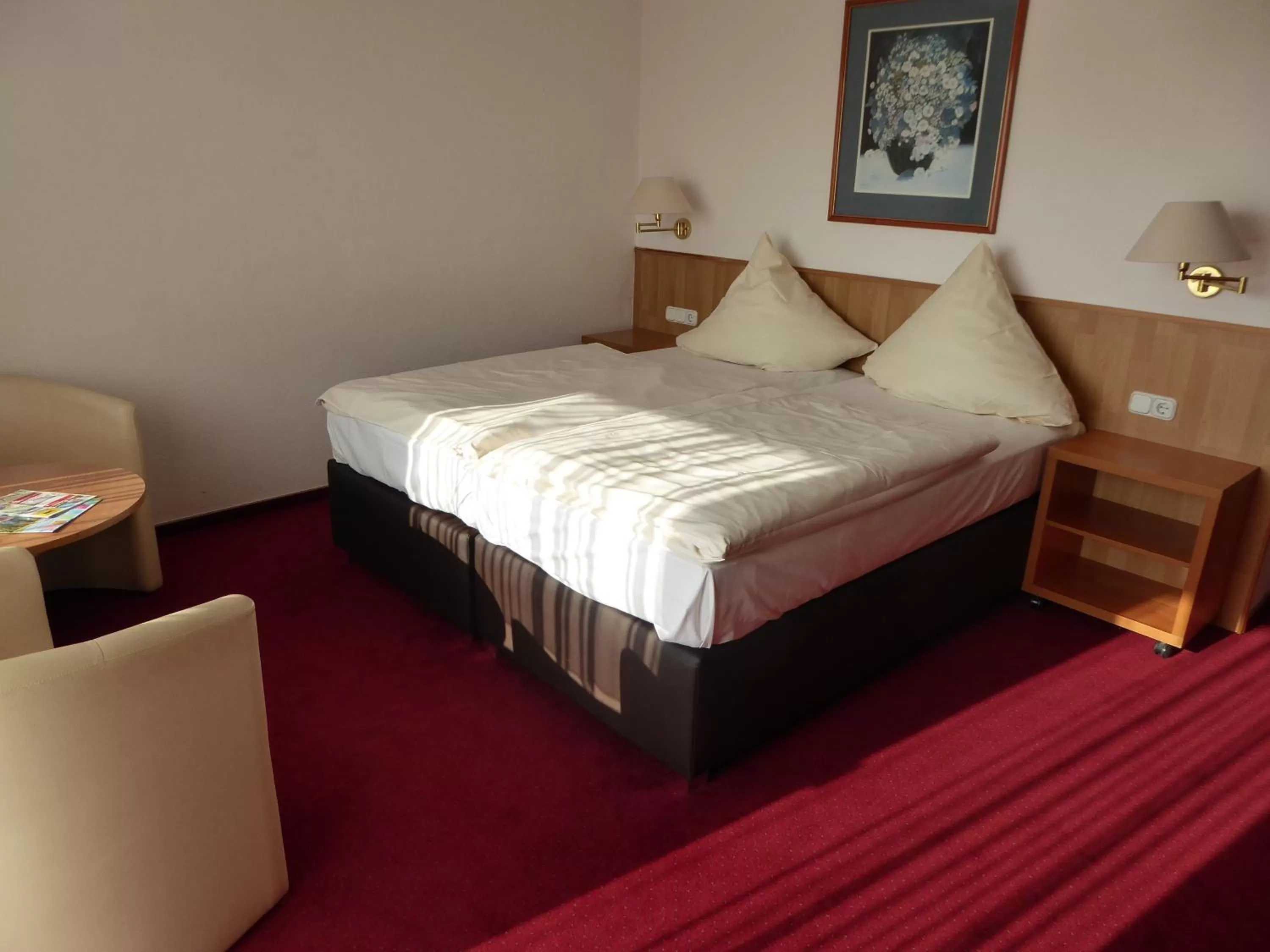 Balcony/Terrace, Bed in Hotel Sonnenhof