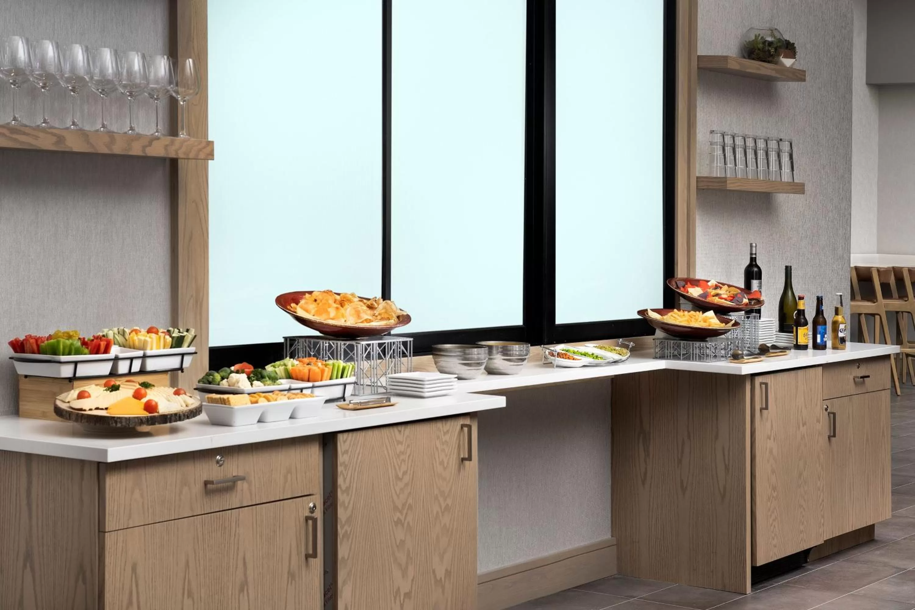 Lounge or bar in The Westin Dallas Fort Worth Airport