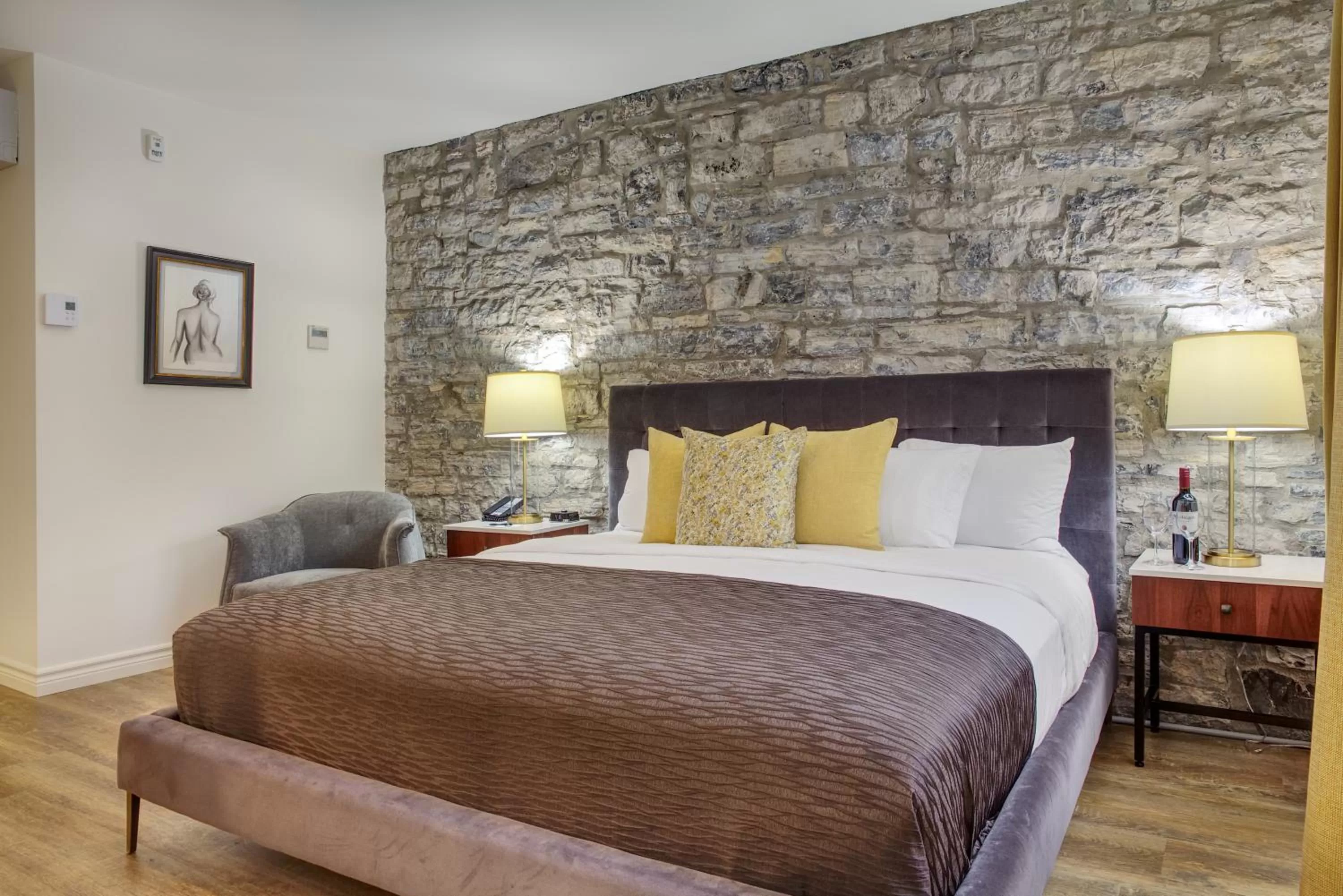 Bedroom, Bed in Hotel Manoir D'Auteuil - Par Aneyro