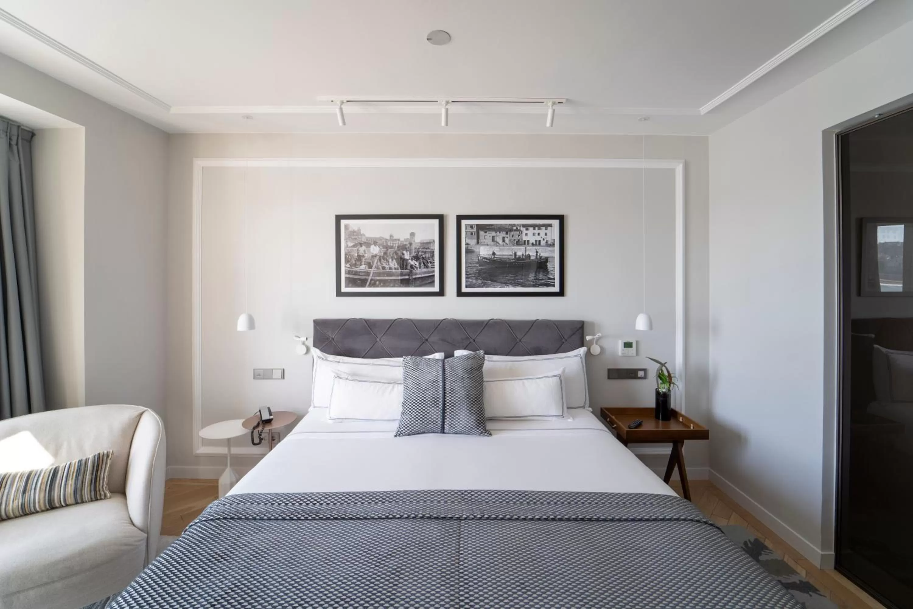 Bed in Lasala Plaza Hotel - Adults Only