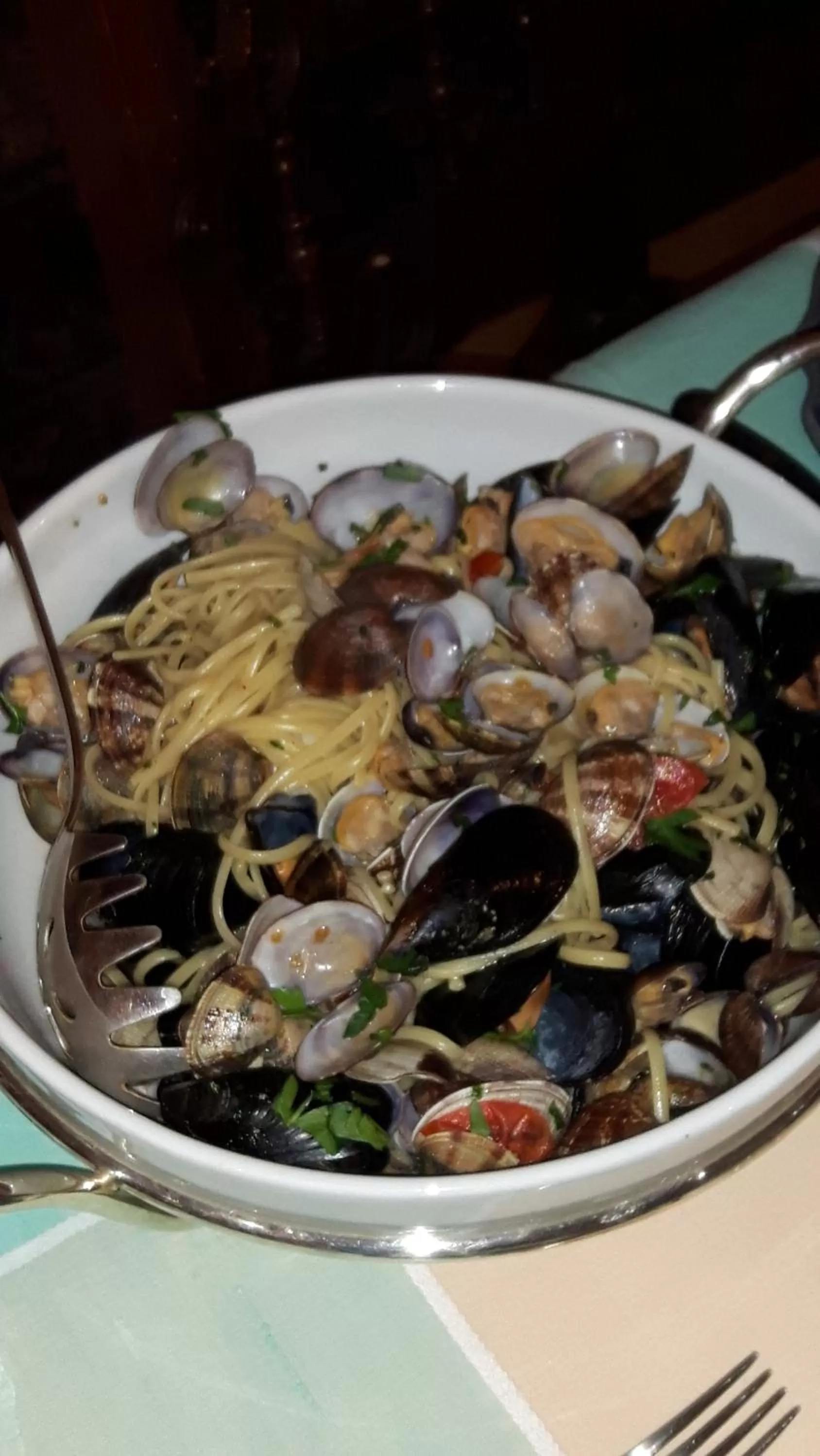 Restaurant/places to eat in Ai Lumi