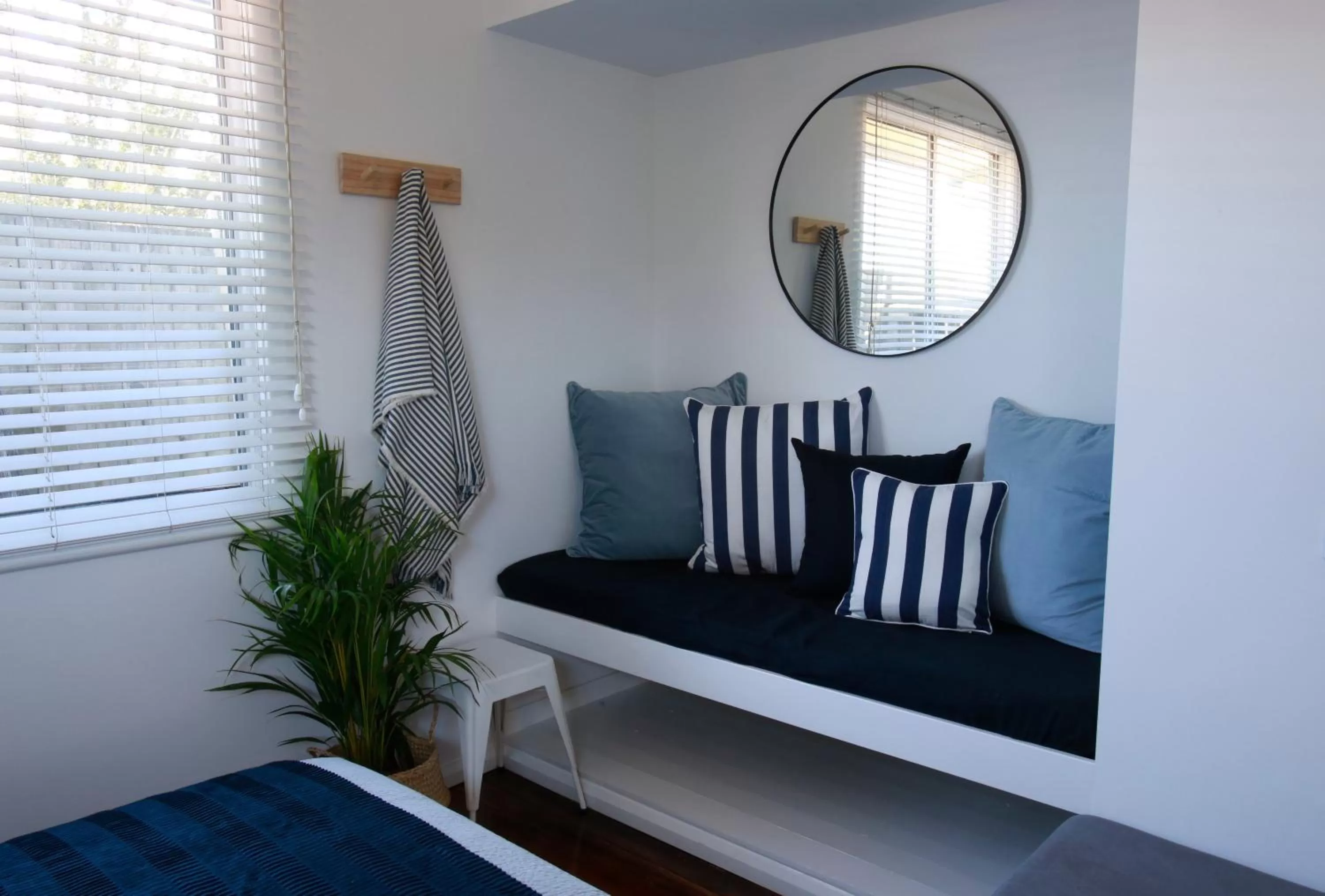 Bed in Tea Gardens Hotel