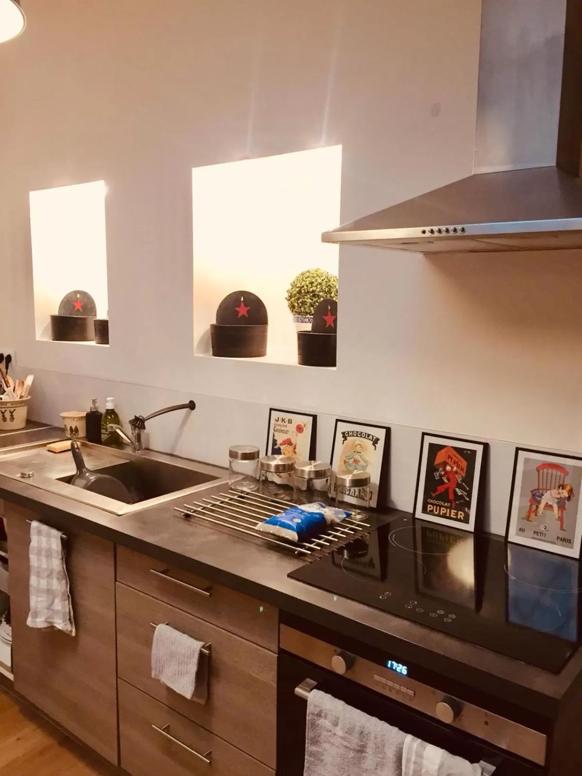 Au 16 Place Saint Louis