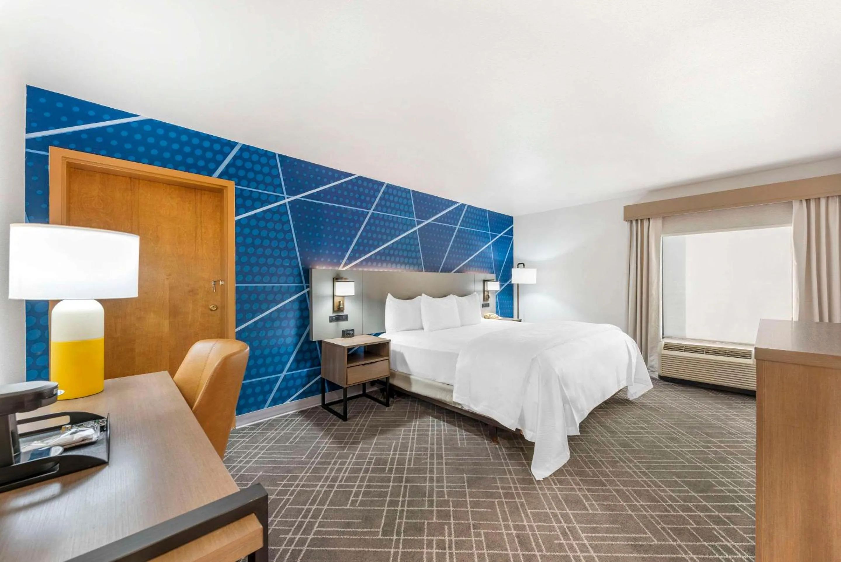 Bedroom, Bed in Hampton Inn Killeen