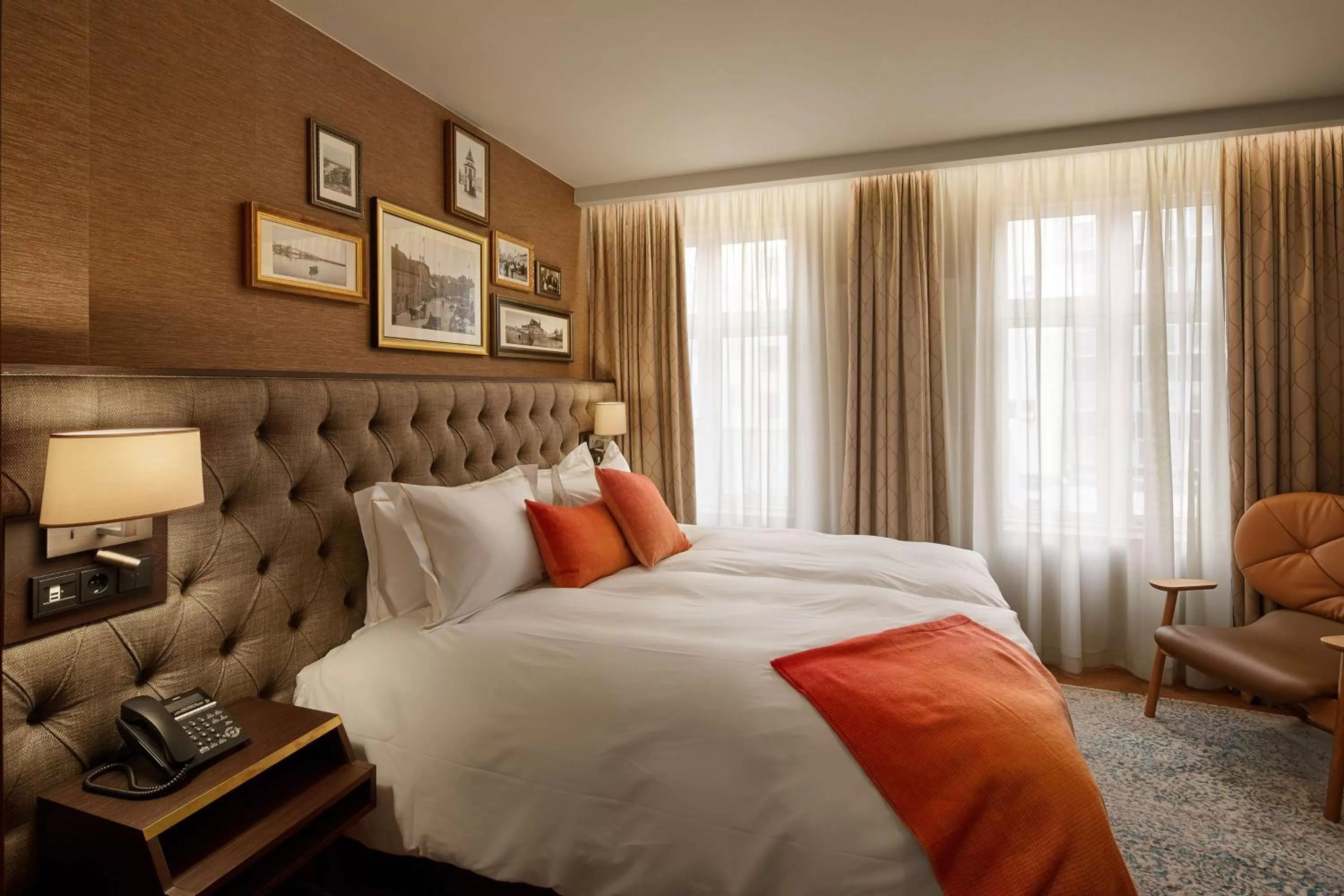 Bed in Reykjavik Konsulat Hotel, Curio Collection By Hilton