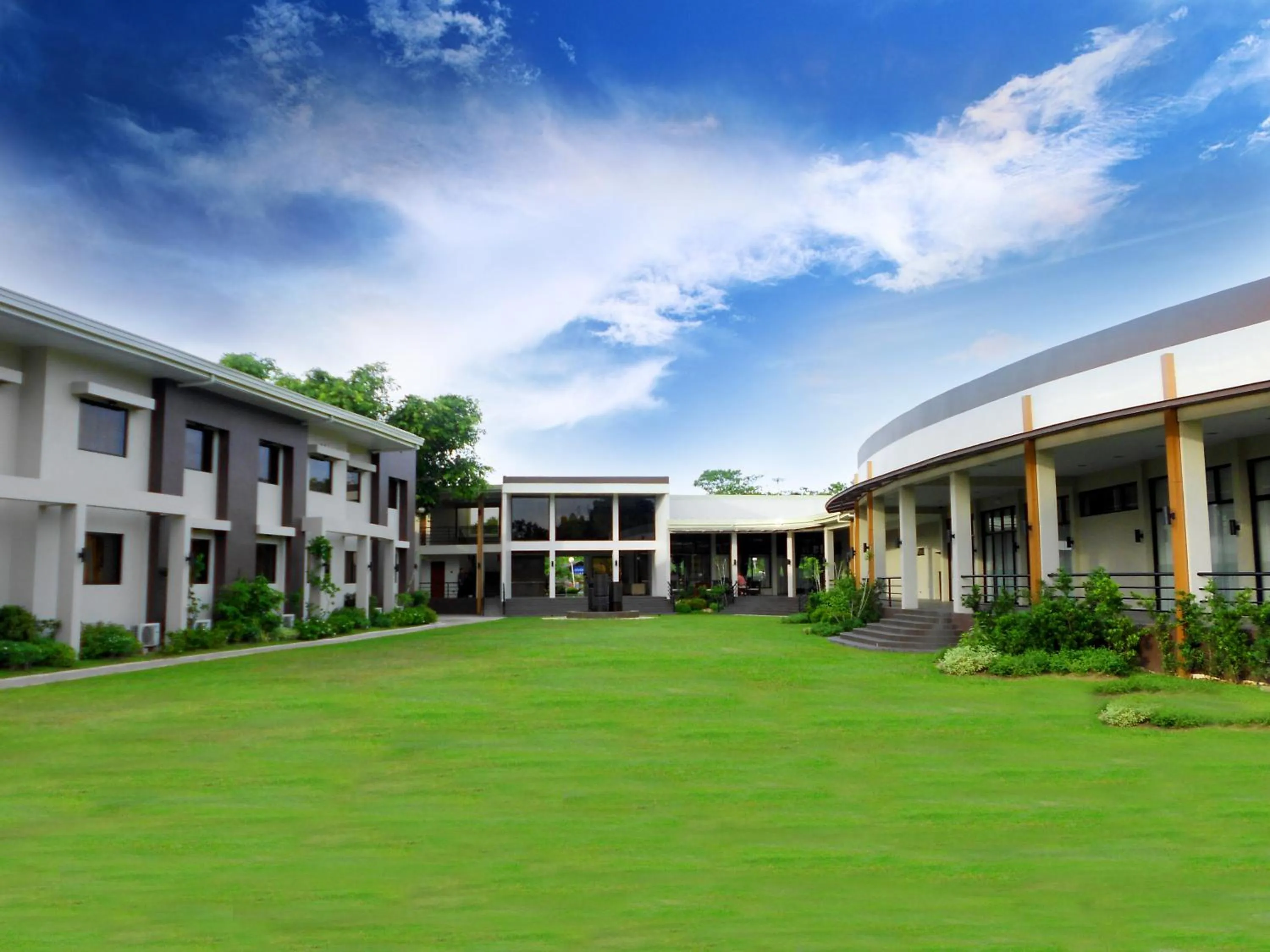 Garden view in Ariana Hotel