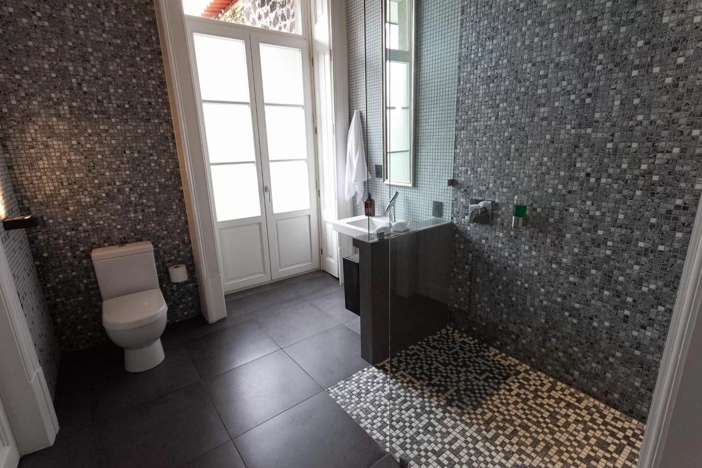 Bathroom in Mumedi Design Hotel