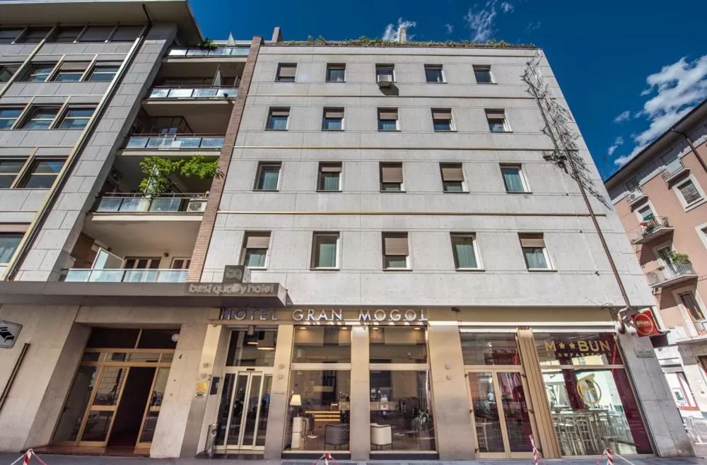 Property building in Best Quality Hotel Gran Mogol