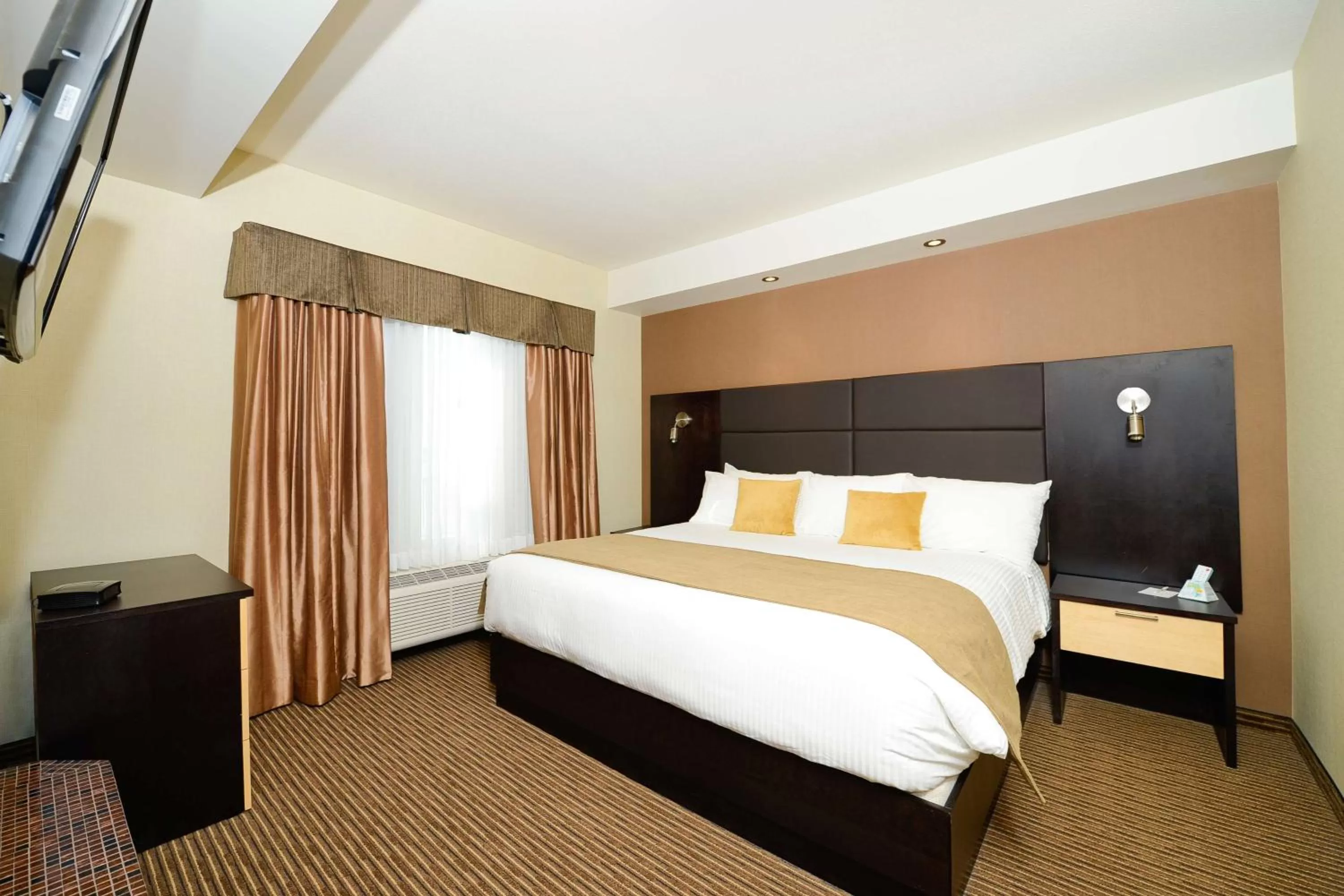 Two-Room King Suite - Non-Smoking in Best Western Cold Lake Inn