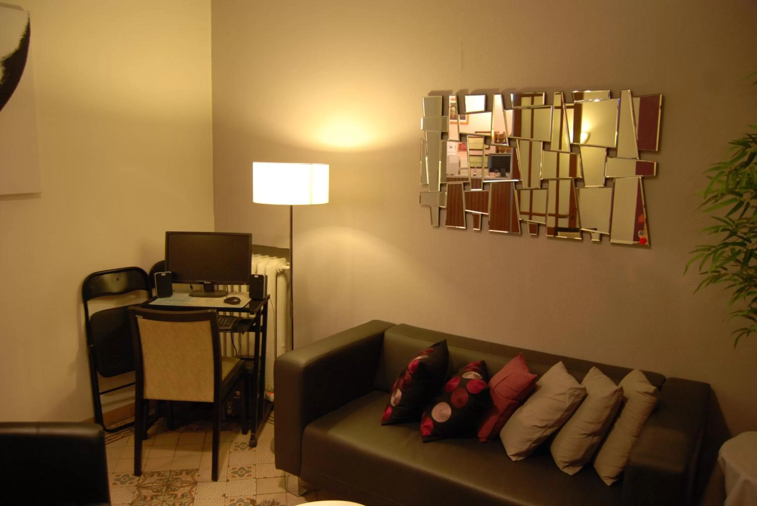 Lounge or bar in Hotel De La Paix