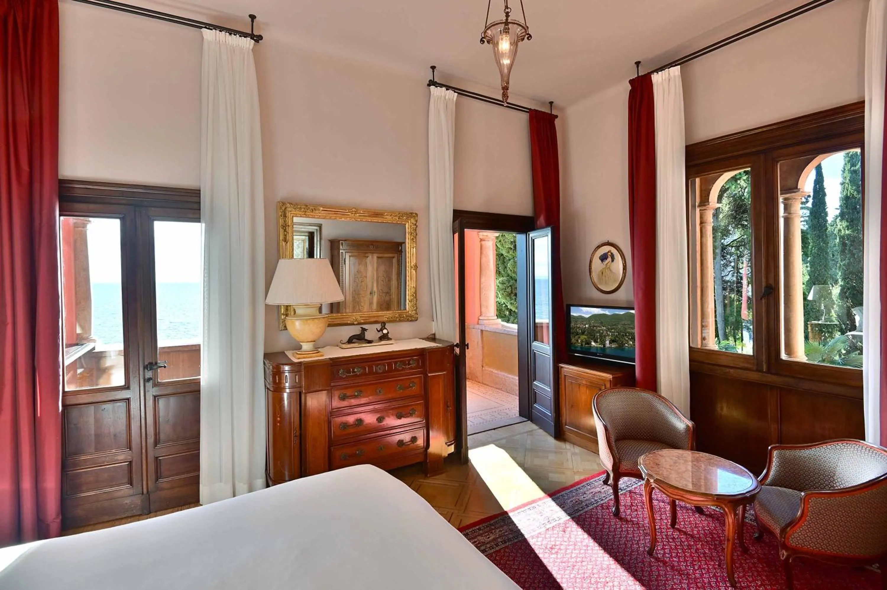 TV and multimedia, Bed in Hotel Villa Fiordaliso