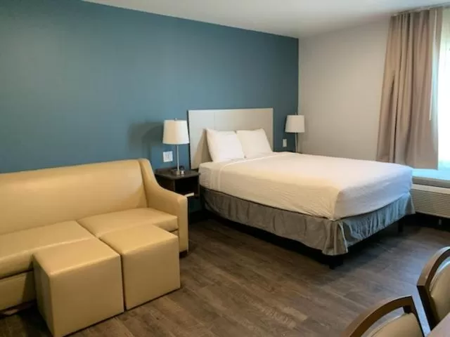 Bed in Candlewood Suites Pecos by IHG