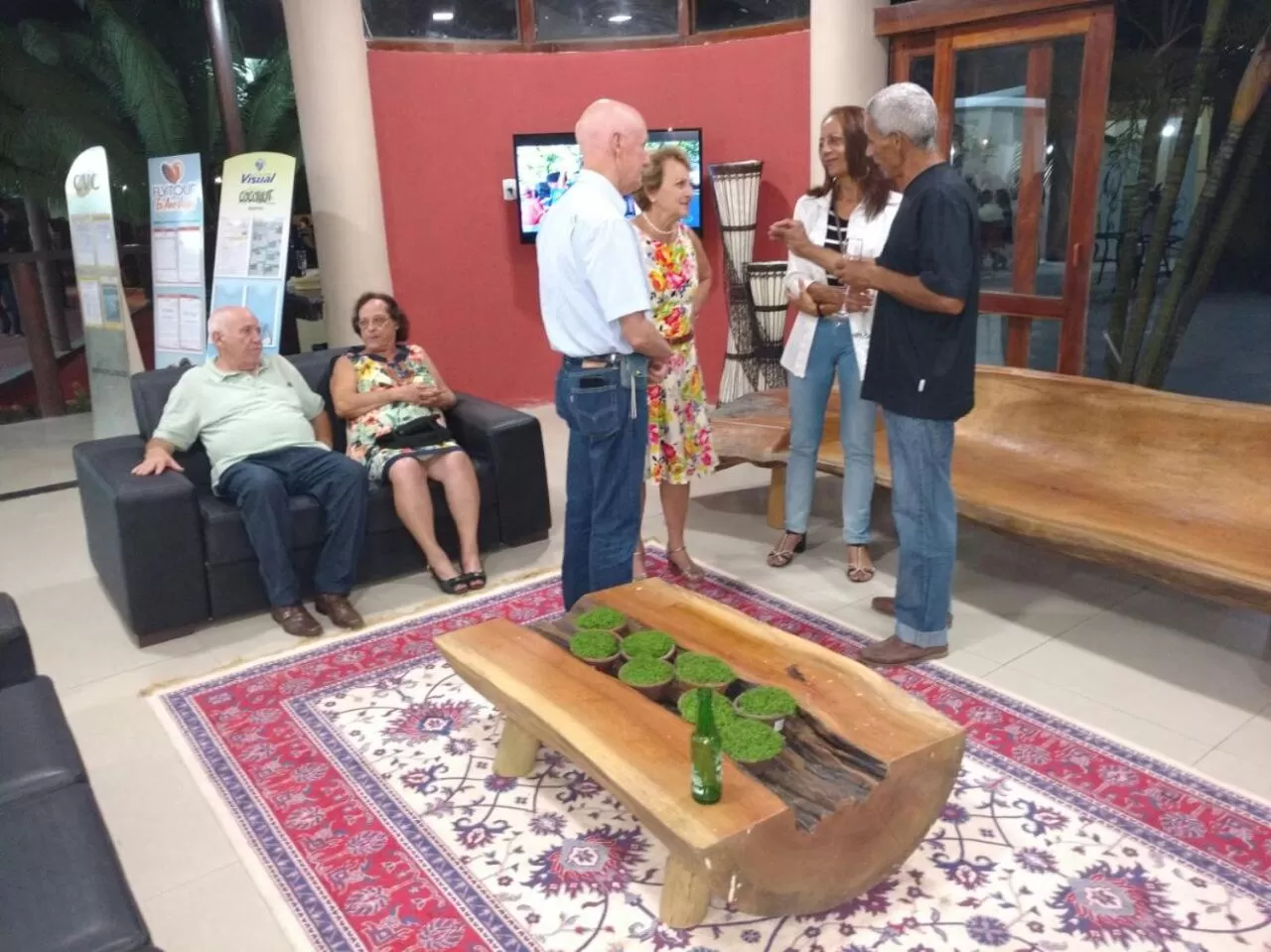 People in Floral Inn Family