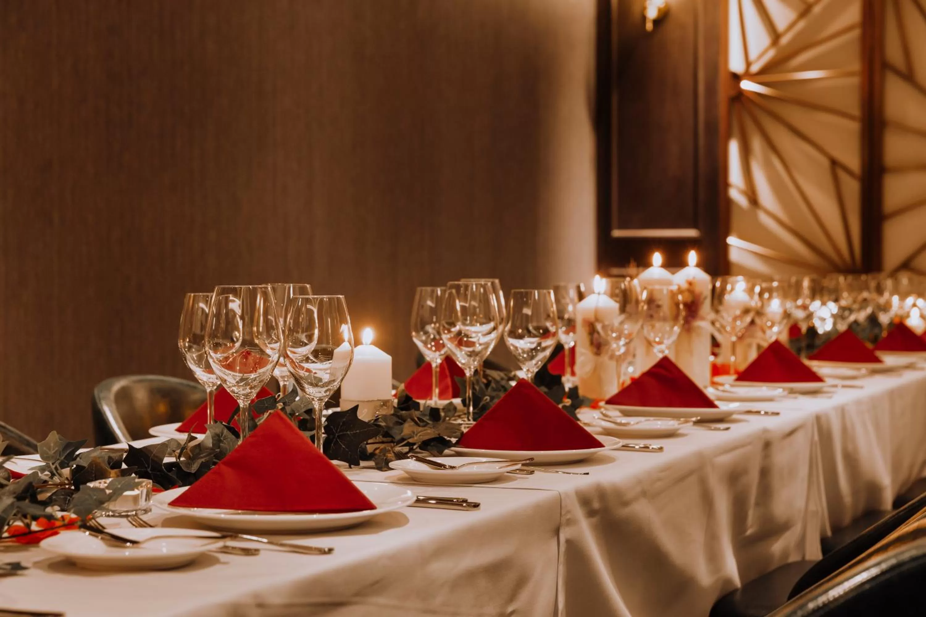 Restaurant/places to eat in Rosedale Hotel Hong Kong