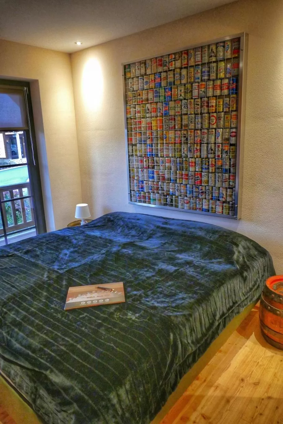 Bathroom, Bed in Road Stop Mettmann