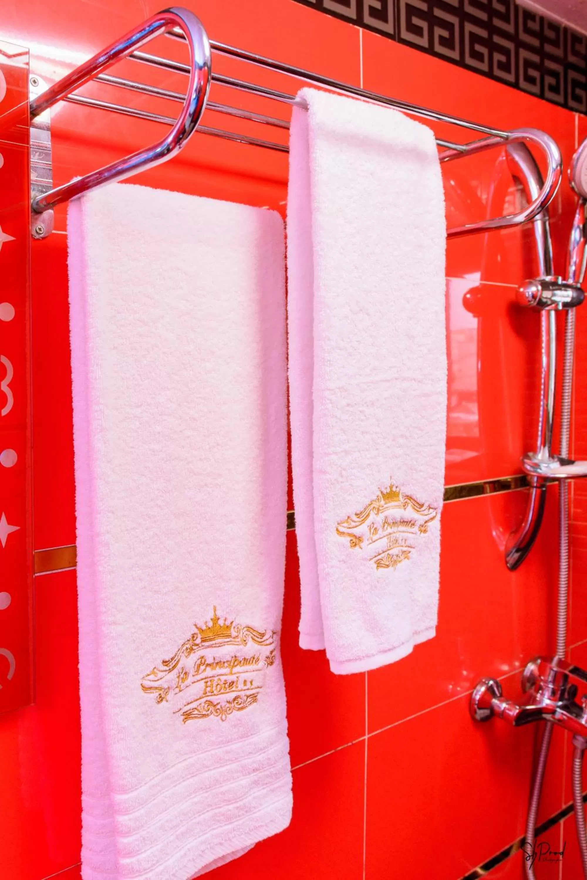 Bathroom in Hôtel La Principauté Douala Bonapriso