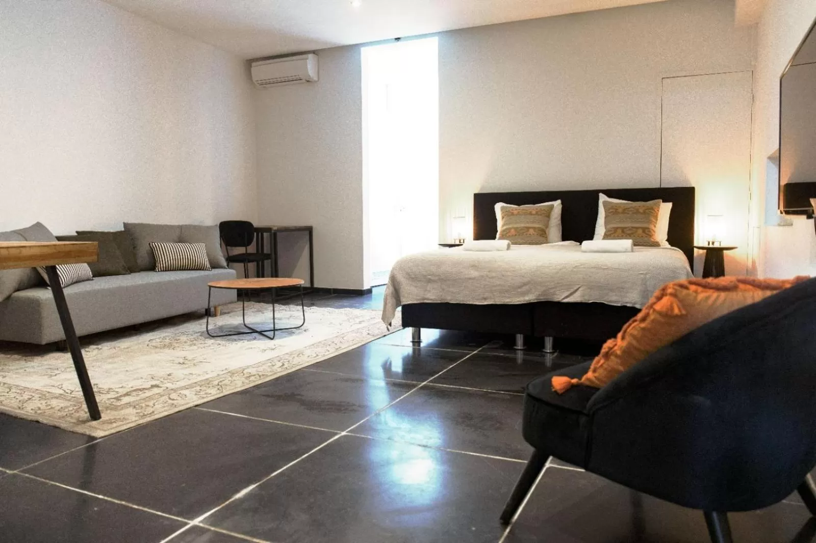 Photo of the whole room in Bed and Breakfast Haarlem 1001 Nacht